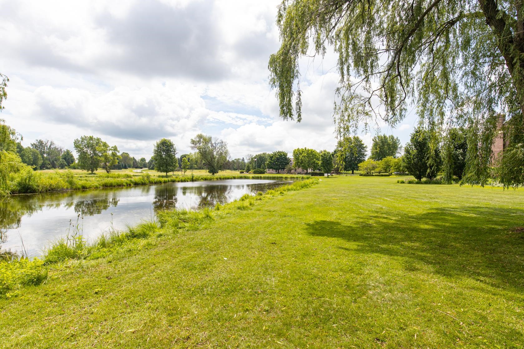 Hortonville, Wisconsin, 54944, United States, 4 Bedrooms Bedrooms, ,6 BathroomsBathrooms,Residential,For Sale,1983735