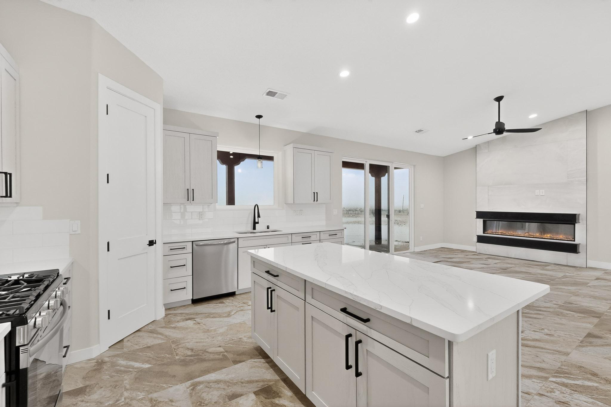 Edgewood, New Mexico, 87105, United States, 3 Bedrooms Bedrooms, ,3 BathroomsBathrooms,Residential,For Sale,2002461