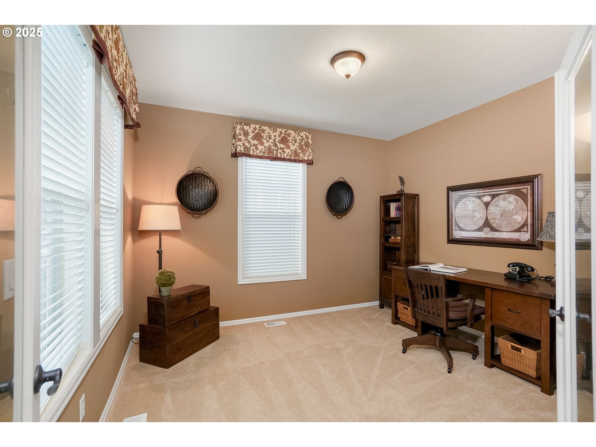 Albany, Oregon, 97321, United States, 3 Bedrooms Bedrooms, ,2 BathroomsBathrooms,Residential,For Sale,1925362