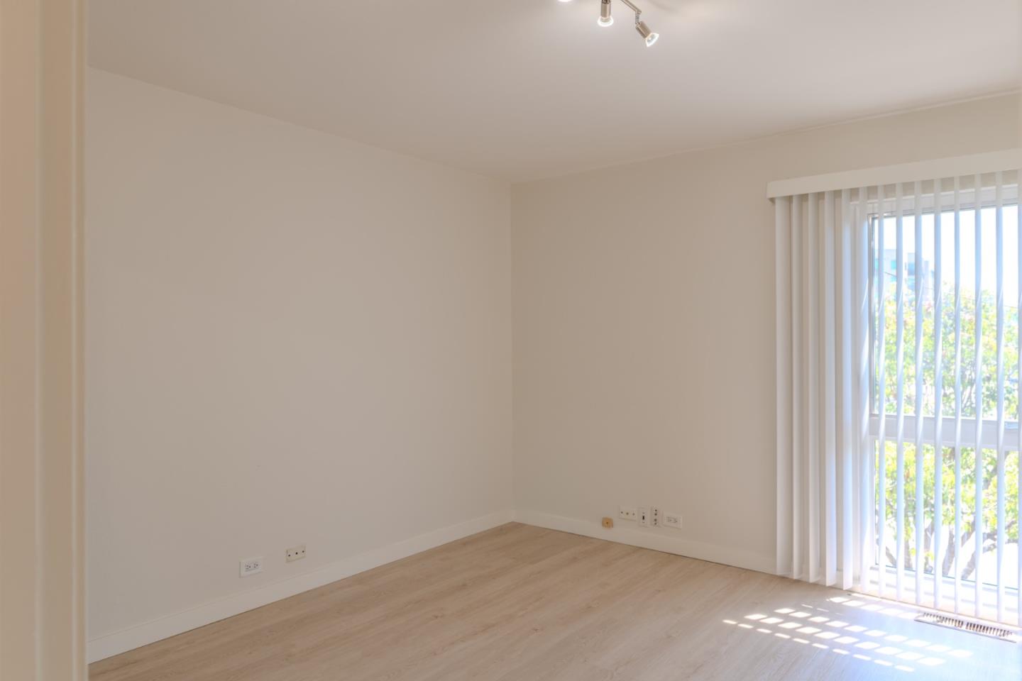Foster City, California, 94404, United States, 2 Bedrooms Bedrooms, ,2 BathroomsBathrooms,Residential,For Sale,1840465