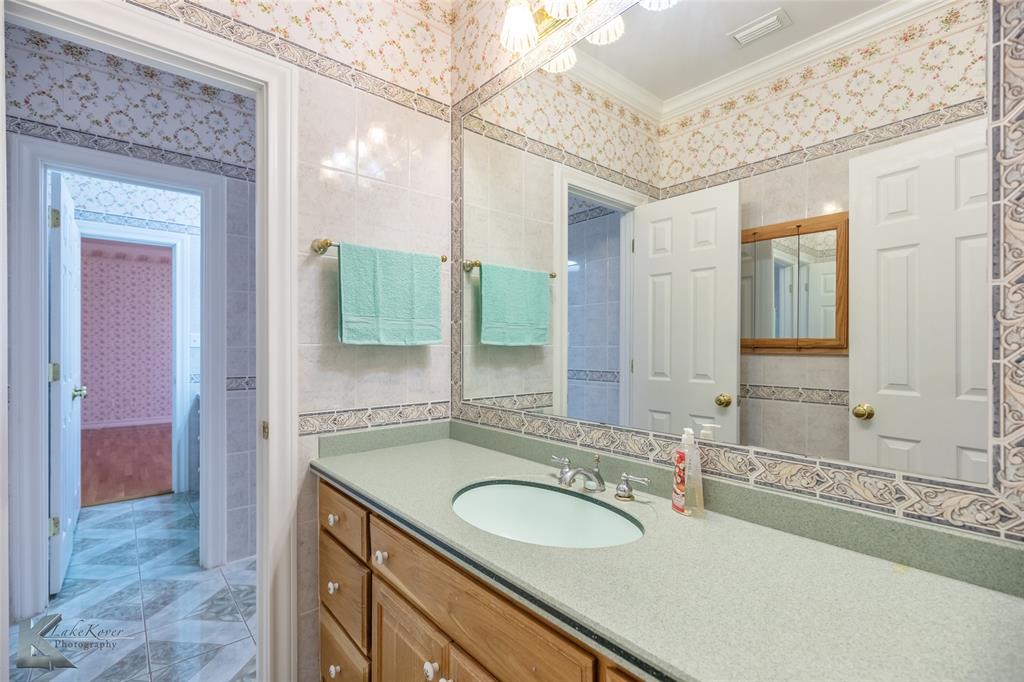 Abilene, Texas, 79602, United States, 3 Bedrooms Bedrooms, ,2 BathroomsBathrooms,Residential,For Sale,1848196