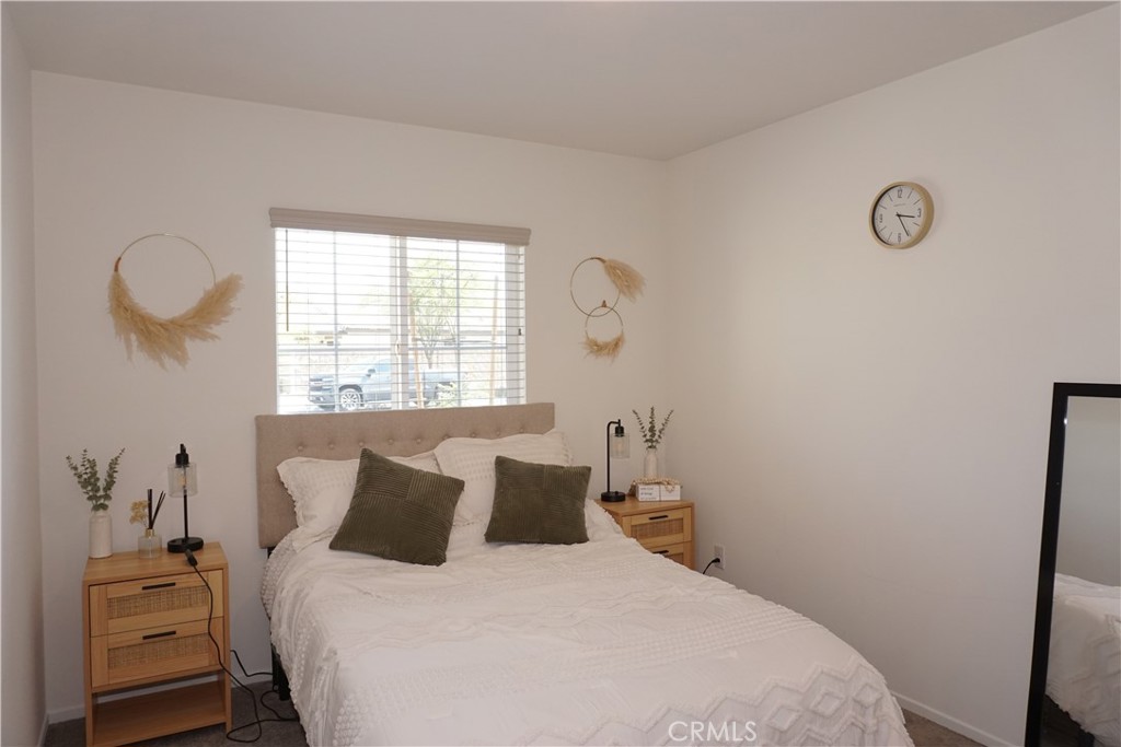 Hemet, California, 92543, United States, 5 Bedrooms Bedrooms, ,3 BathroomsBathrooms,Residential,For Sale,1826909