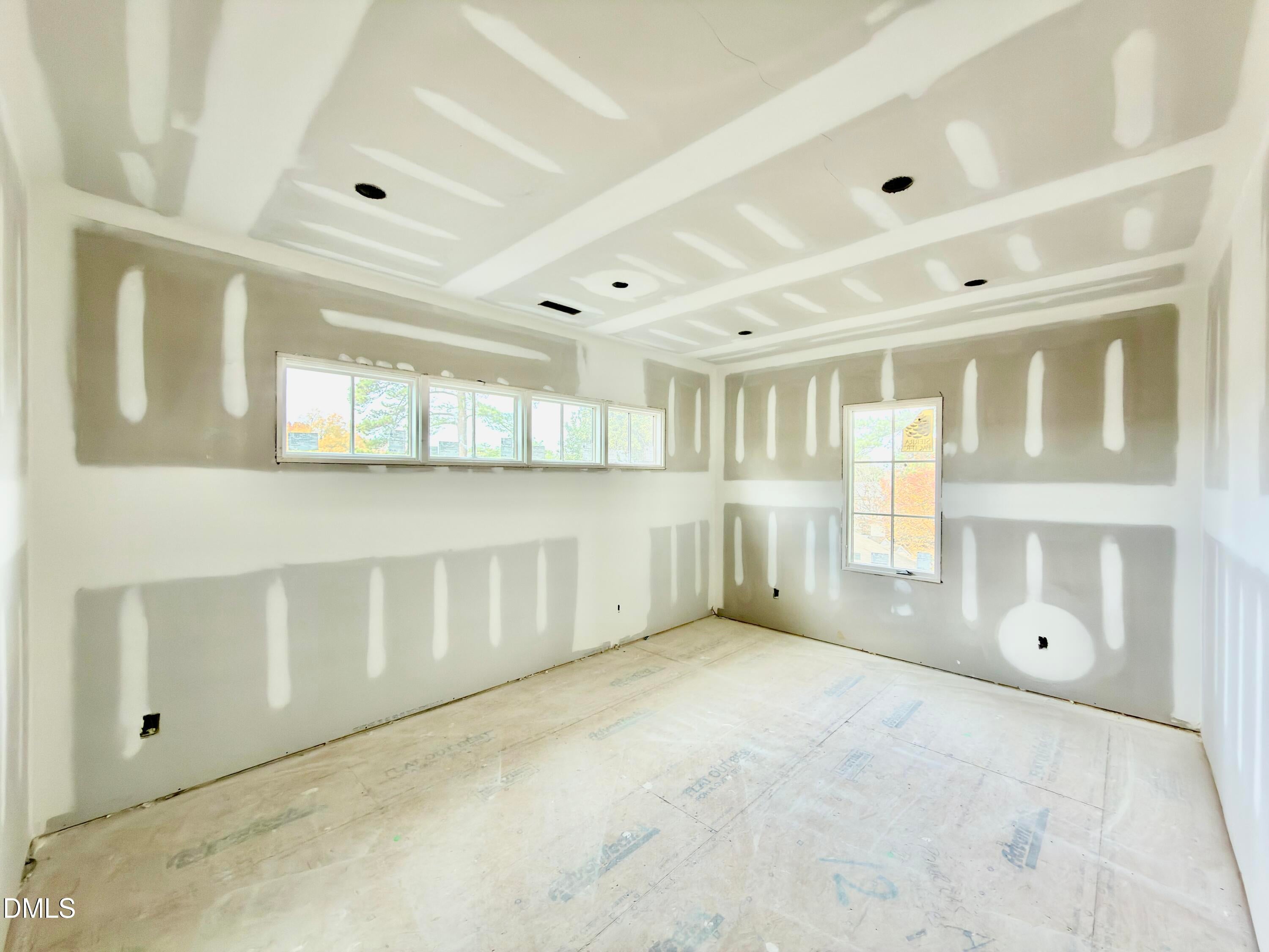 Raleigh, North Carolina, 27608, United States, 4 Bedrooms Bedrooms, ,6 BathroomsBathrooms,Residential,For Sale,1988275