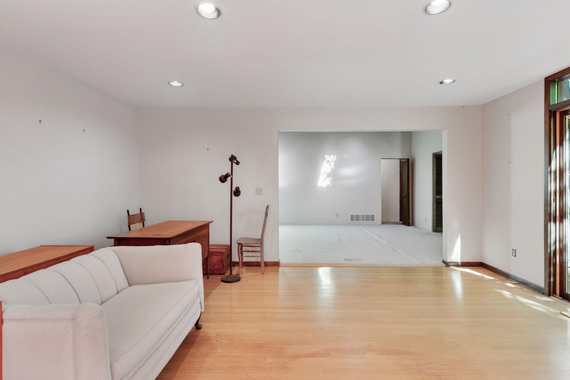 Golden Valley, Minnesota, 55416, United States, 2 Bedrooms Bedrooms, ,Residential,For Sale,1970516