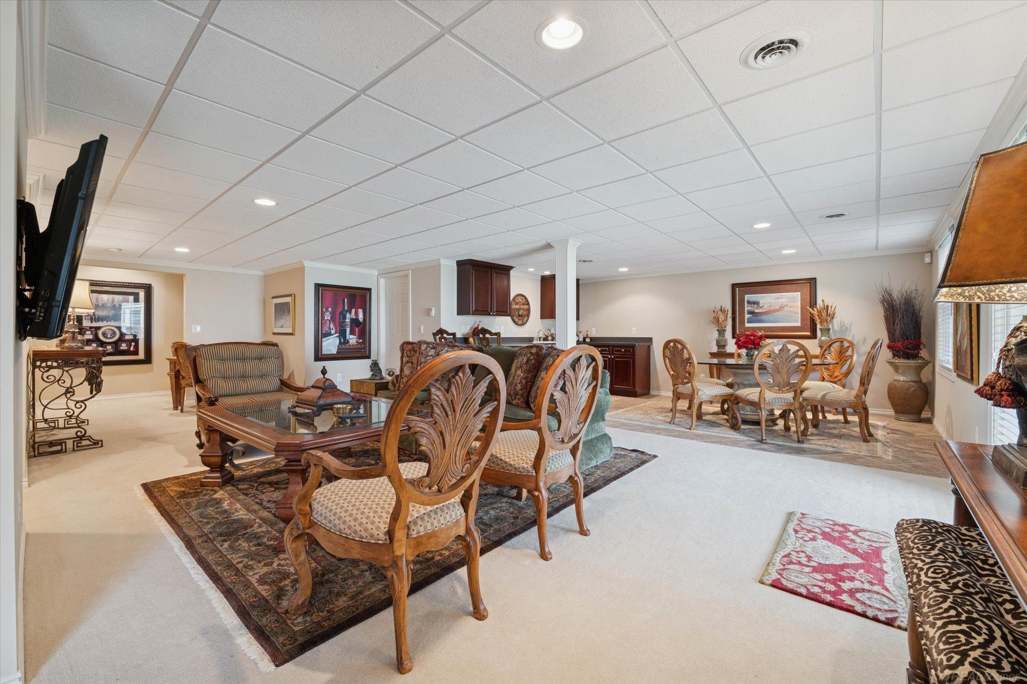 Oakland Twp, Michigan, 48306, United States, 2 Bedrooms Bedrooms, ,4 BathroomsBathrooms,Residential,For Sale,1984320