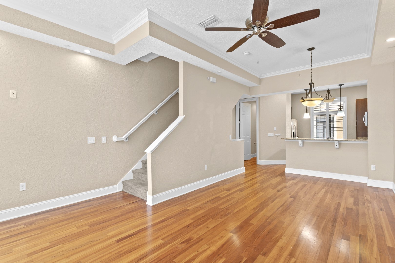 Tampa, Florida, 33606, United States, 3 Bedrooms Bedrooms, ,3 BathroomsBathrooms,Residential,For Sale,2012013