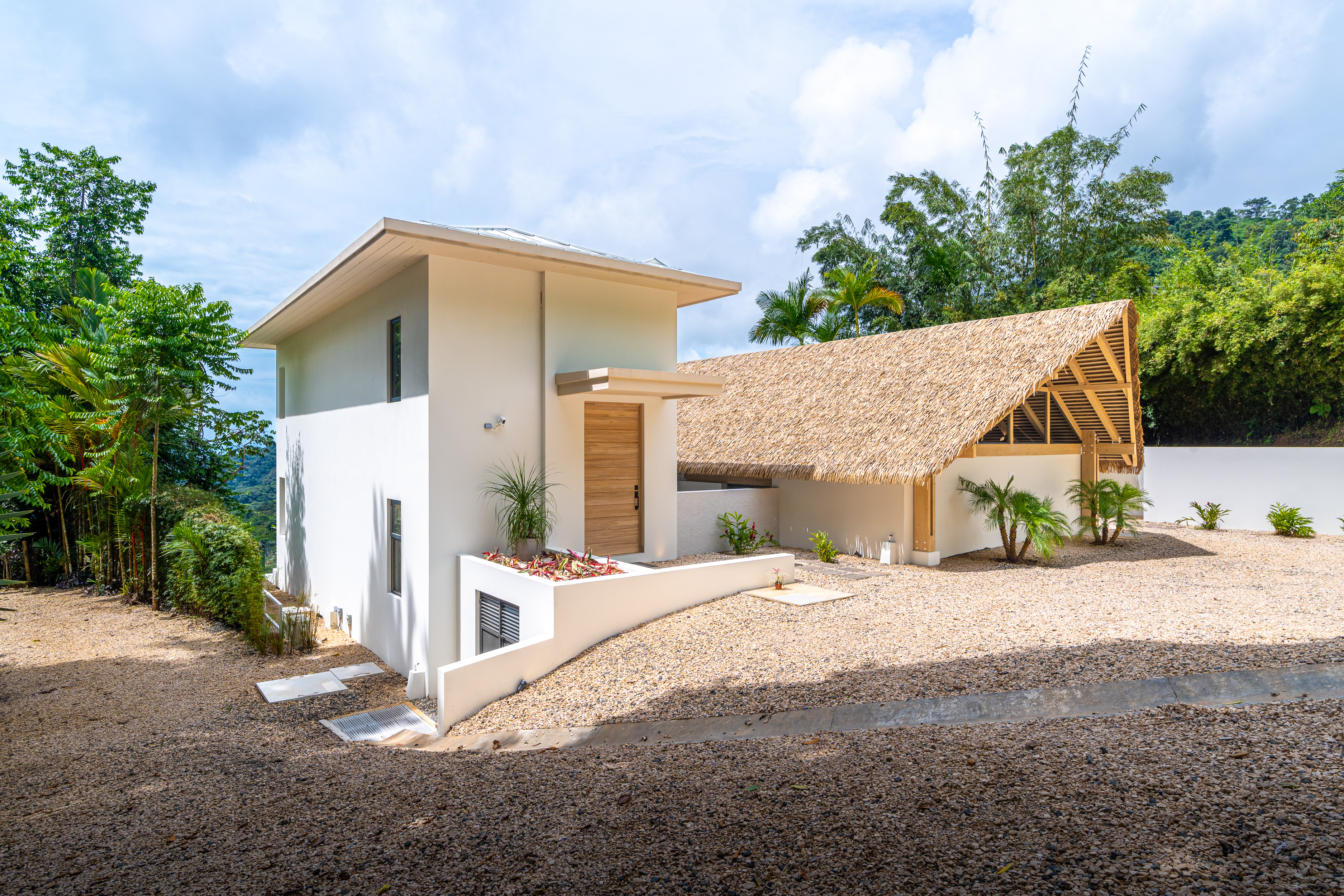 Dominical, Puntarenas, 60504, CR, 7 Bedrooms Bedrooms, ,7 BathroomsBathrooms,Residential,For Sale,1997378