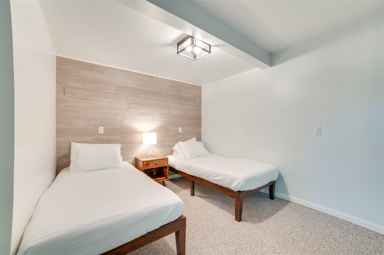 Harbor Springs, Michigan, 49740, United States, 3 Bedrooms Bedrooms, ,4 BathroomsBathrooms,Residential,For Sale,1954810