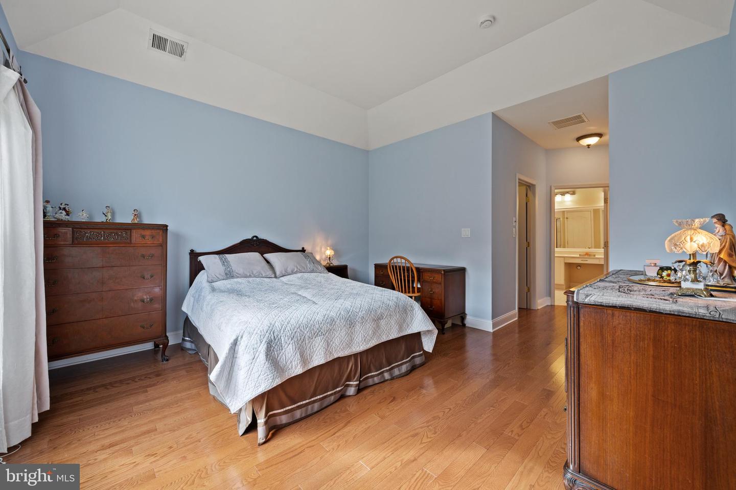 Princeton Junction, New Jersey, 08550, United States, 2 Bedrooms Bedrooms, ,2 BathroomsBathrooms,Residential,For Sale,1989105