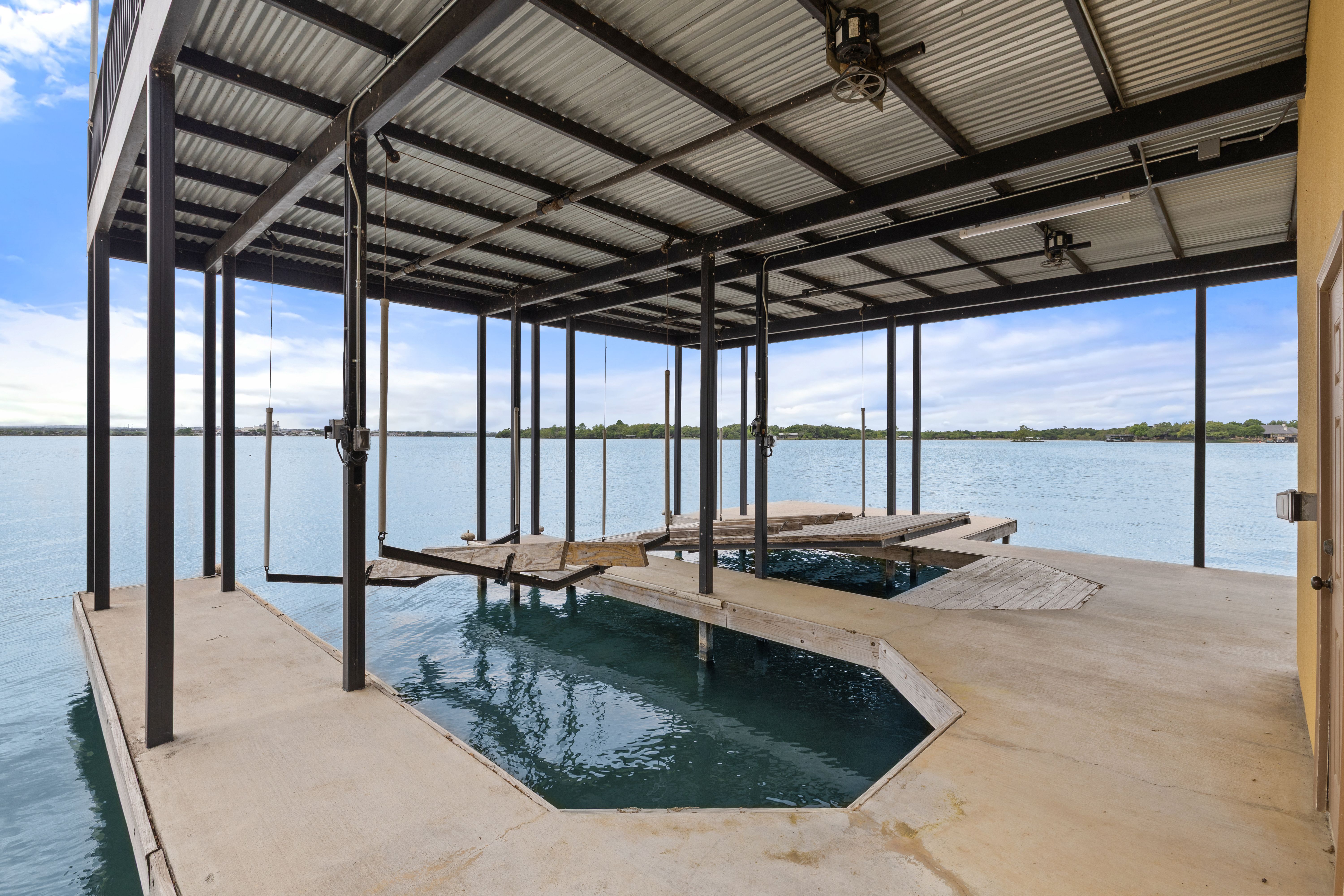  The Ultimate Lake LBJ Retreat - 物件實景