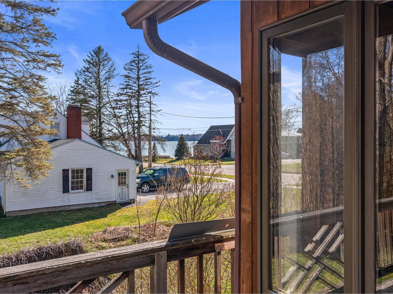 Burlington, Vermont, 05401, United States, 2 Bedrooms Bedrooms, ,3 BathroomsBathrooms,Residential,For Sale,1883018