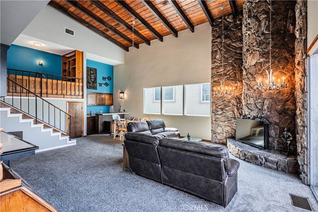 CANYON LAKE, California, 92587, United States, 3 Bedrooms Bedrooms, ,3 BathroomsBathrooms,Residential,For Sale,1827222