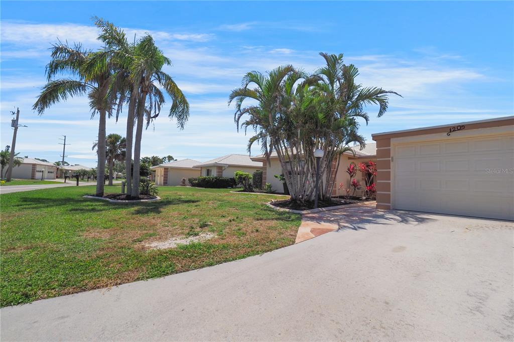 Osprey, Florida, 34229, United States, 2 Bedrooms Bedrooms, ,2 BathroomsBathrooms,Residential,For Sale,1770284
