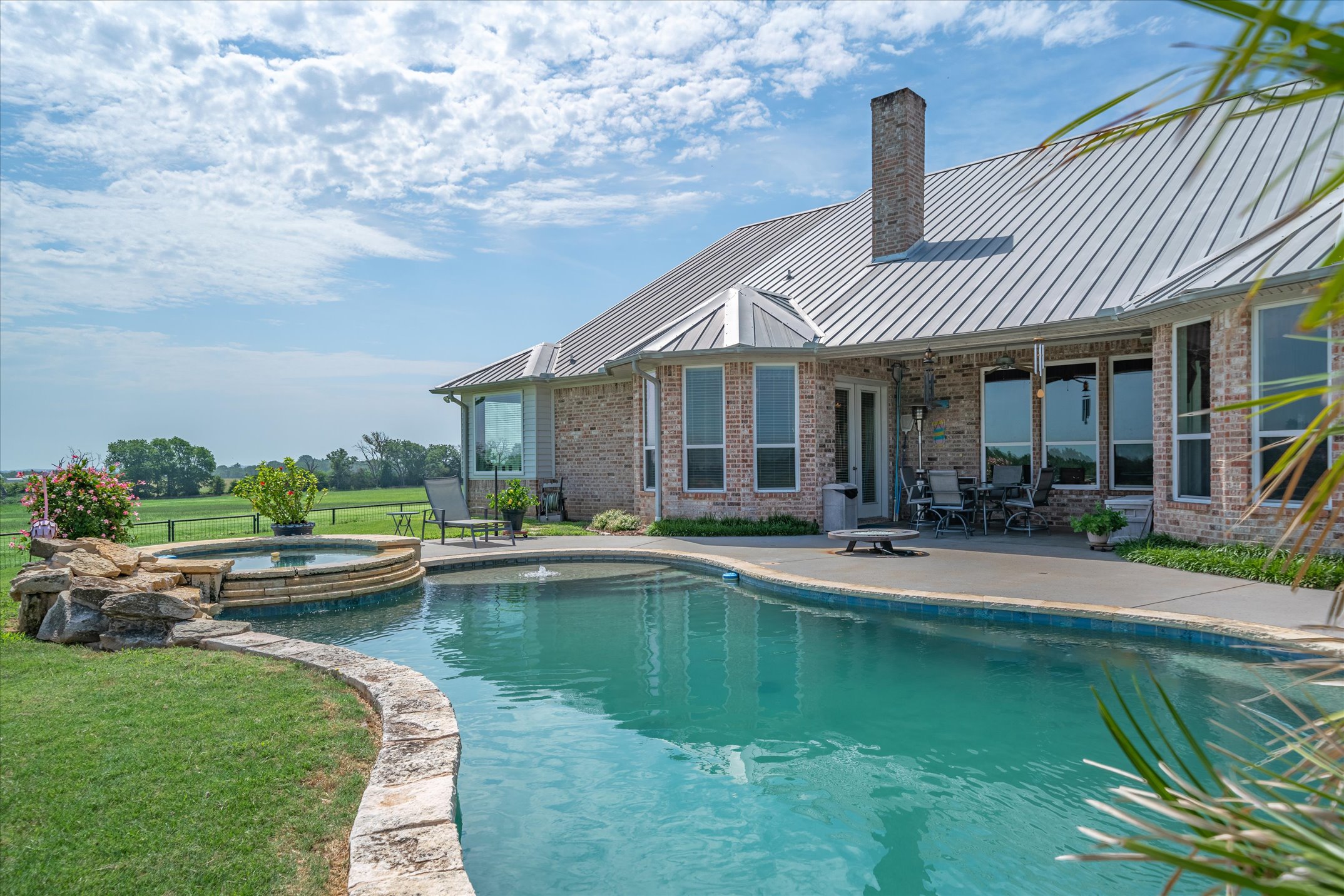 9208 FM 17, Grand Saline, Texas, 75140, United States, 5 Bedrooms Bedrooms, ,6 BathroomsBathrooms,Residential,For Sale,9208 FM 17,1317594