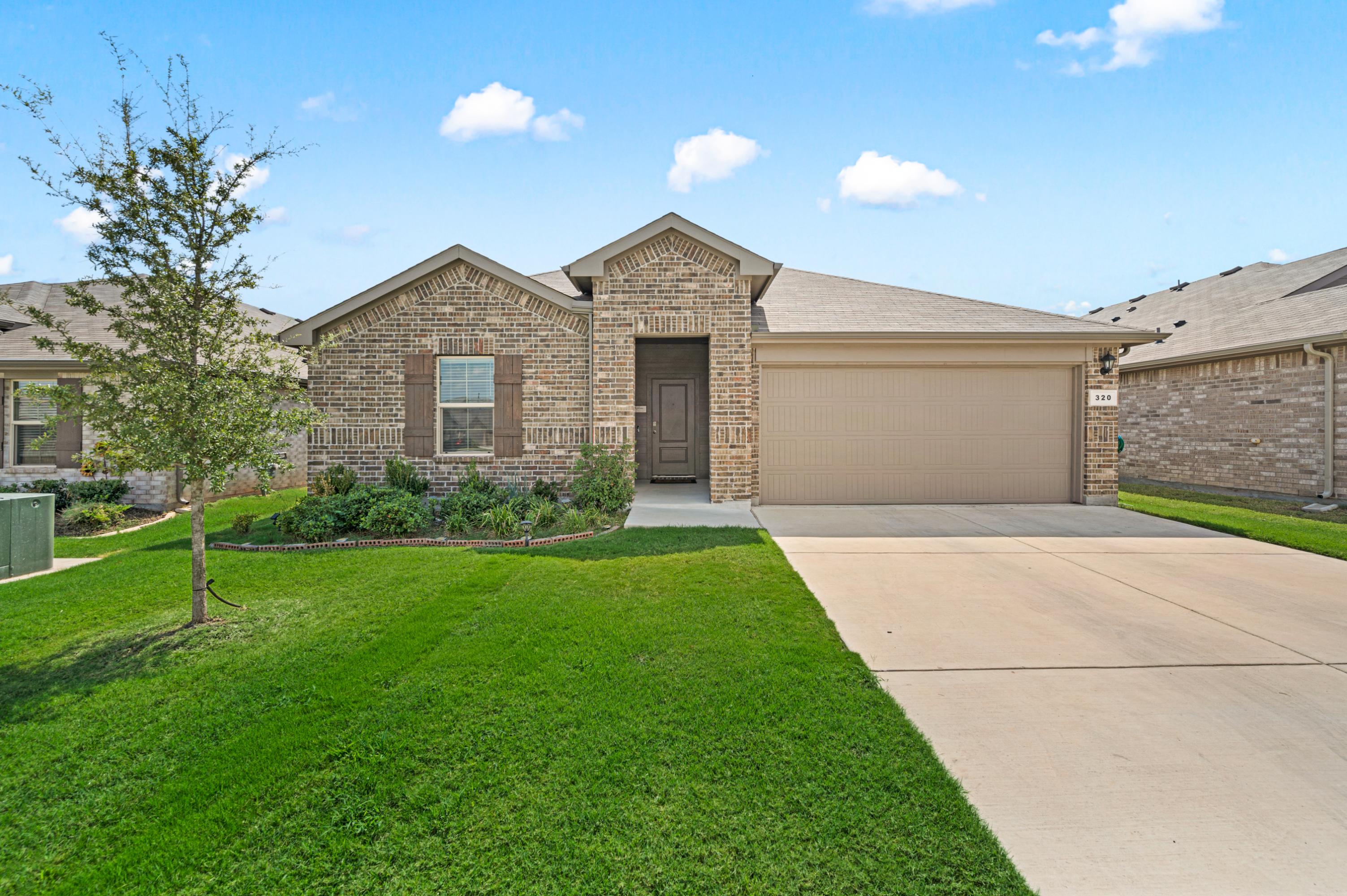  320 Sculptors Crossing, Springtown, TX, 76082 - 物件實景