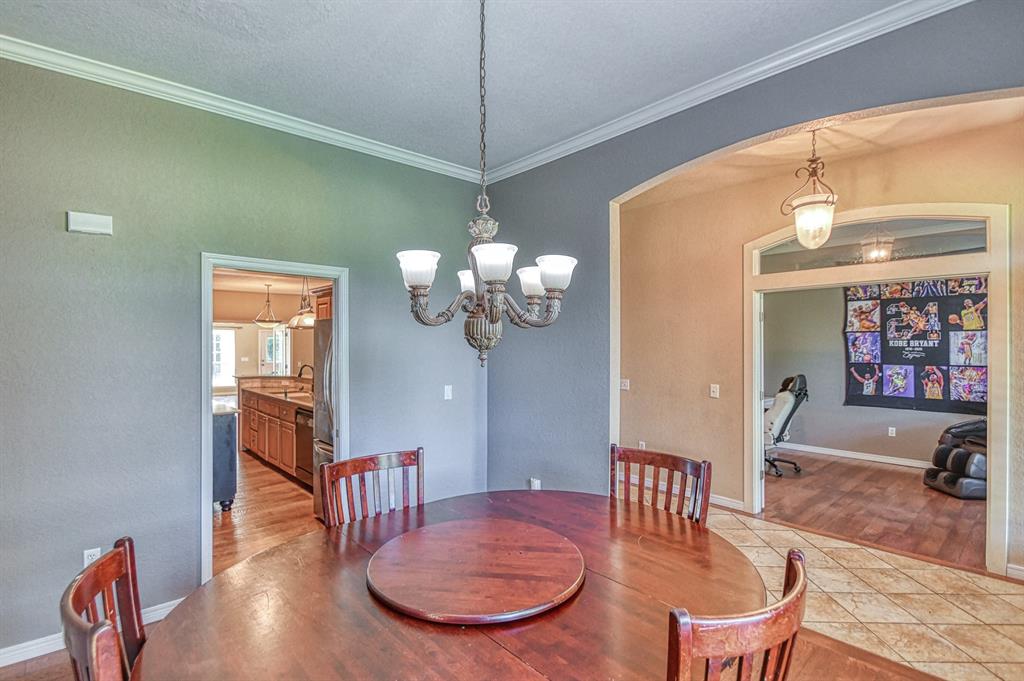 Noble, Oklahoma, 73068, United States, 6 Bedrooms Bedrooms, ,4 BathroomsBathrooms,Residential,For Sale,1978197