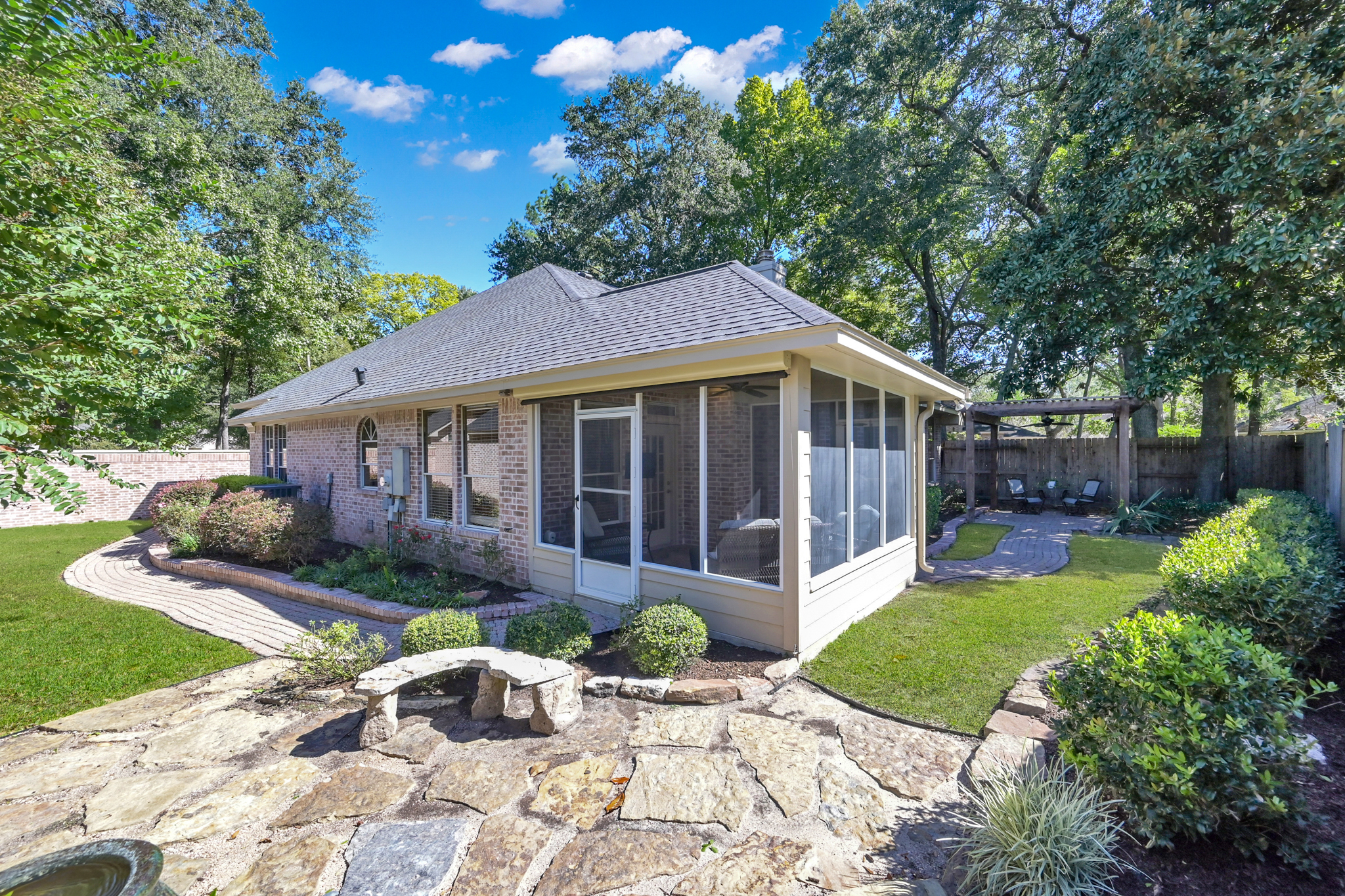 The Woodlands, Texas, 77381, United States, 3 Bedrooms Bedrooms, ,3 BathroomsBathrooms,Residential,For Sale,1987083