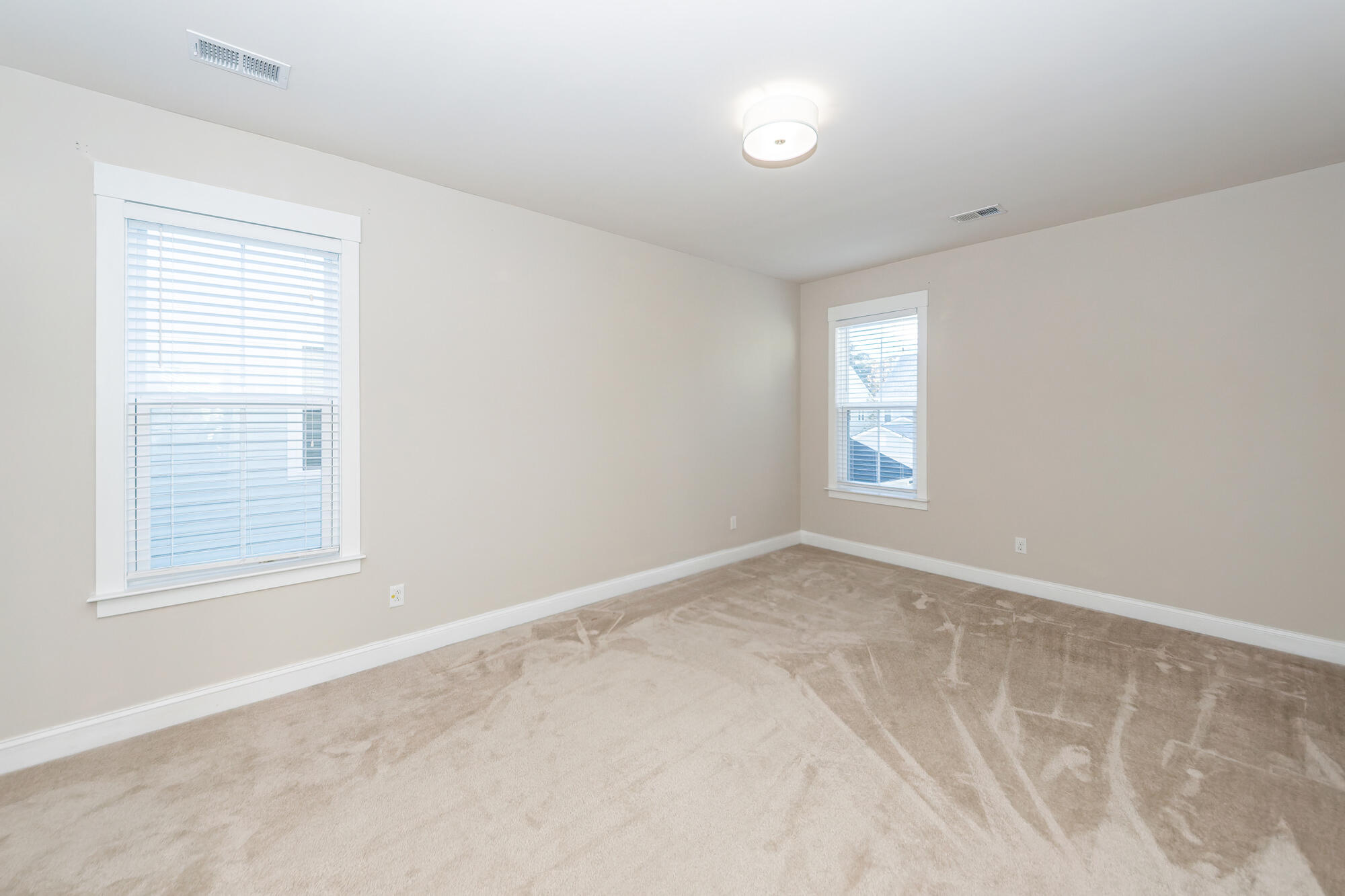 Summerville, South Carolina, 29483, United States, 4 Bedrooms Bedrooms, ,4 BathroomsBathrooms,Residential,For Sale,2005994