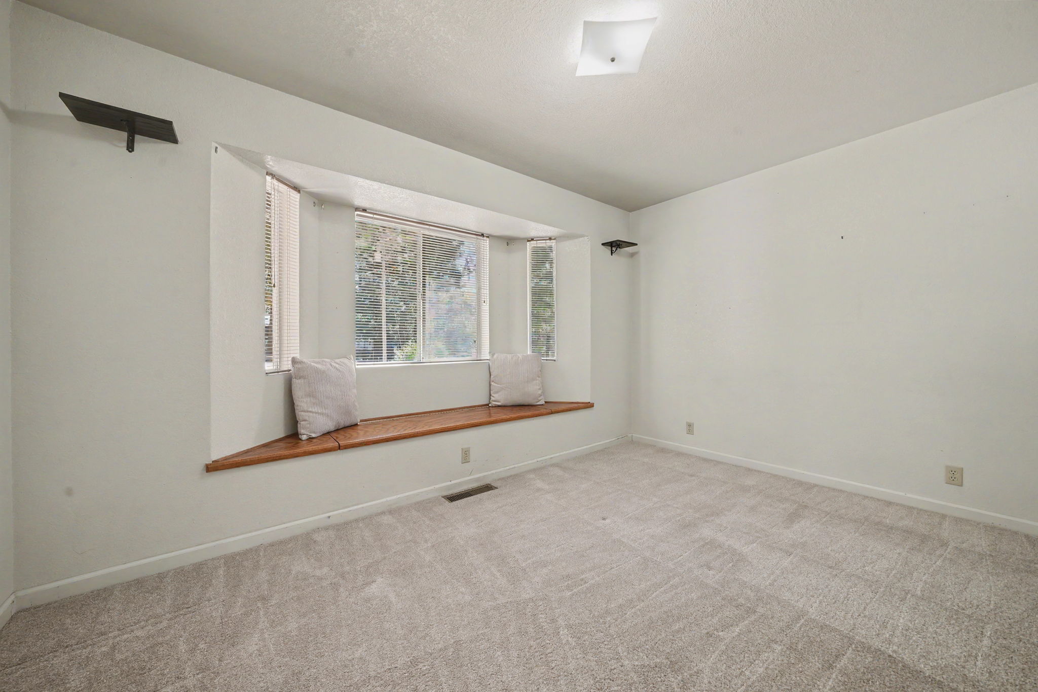  23876 Meadow Crest Drive, Pioneer, CA 95666 - 物件實景
