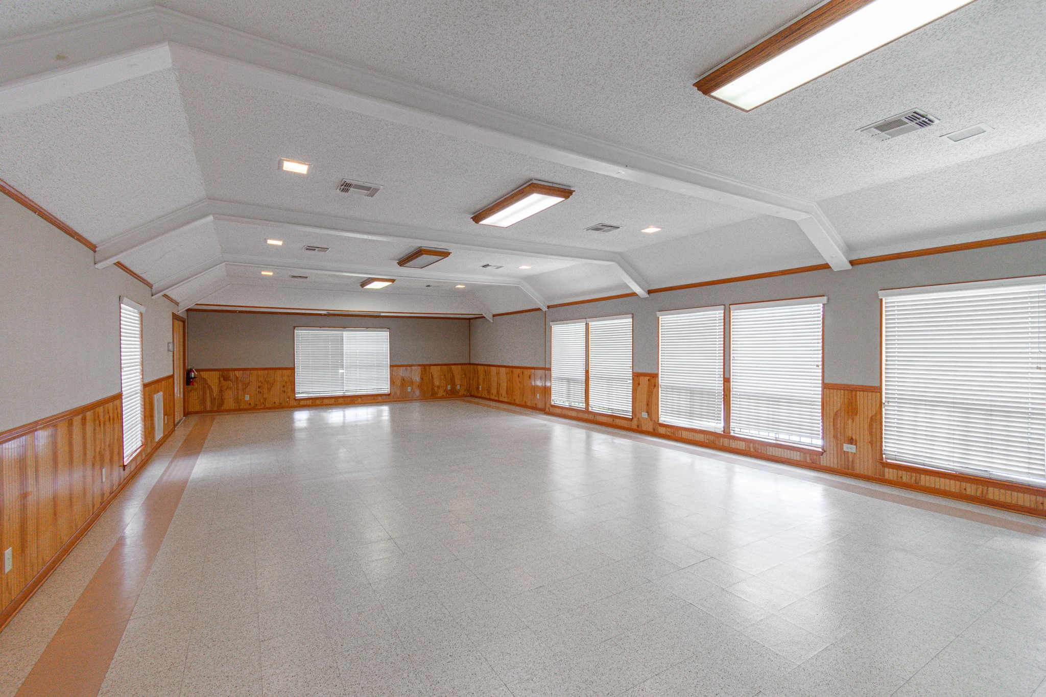  25223 Lynbriar Lane - 物件實景