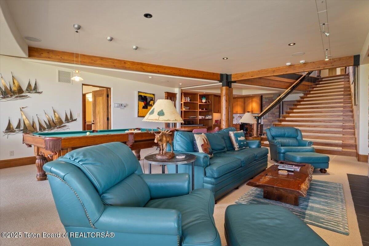 Jackson, Wyoming, 83001, United States, 4 Bedrooms Bedrooms, ,5 BathroomsBathrooms,Residential,For Sale,1851066