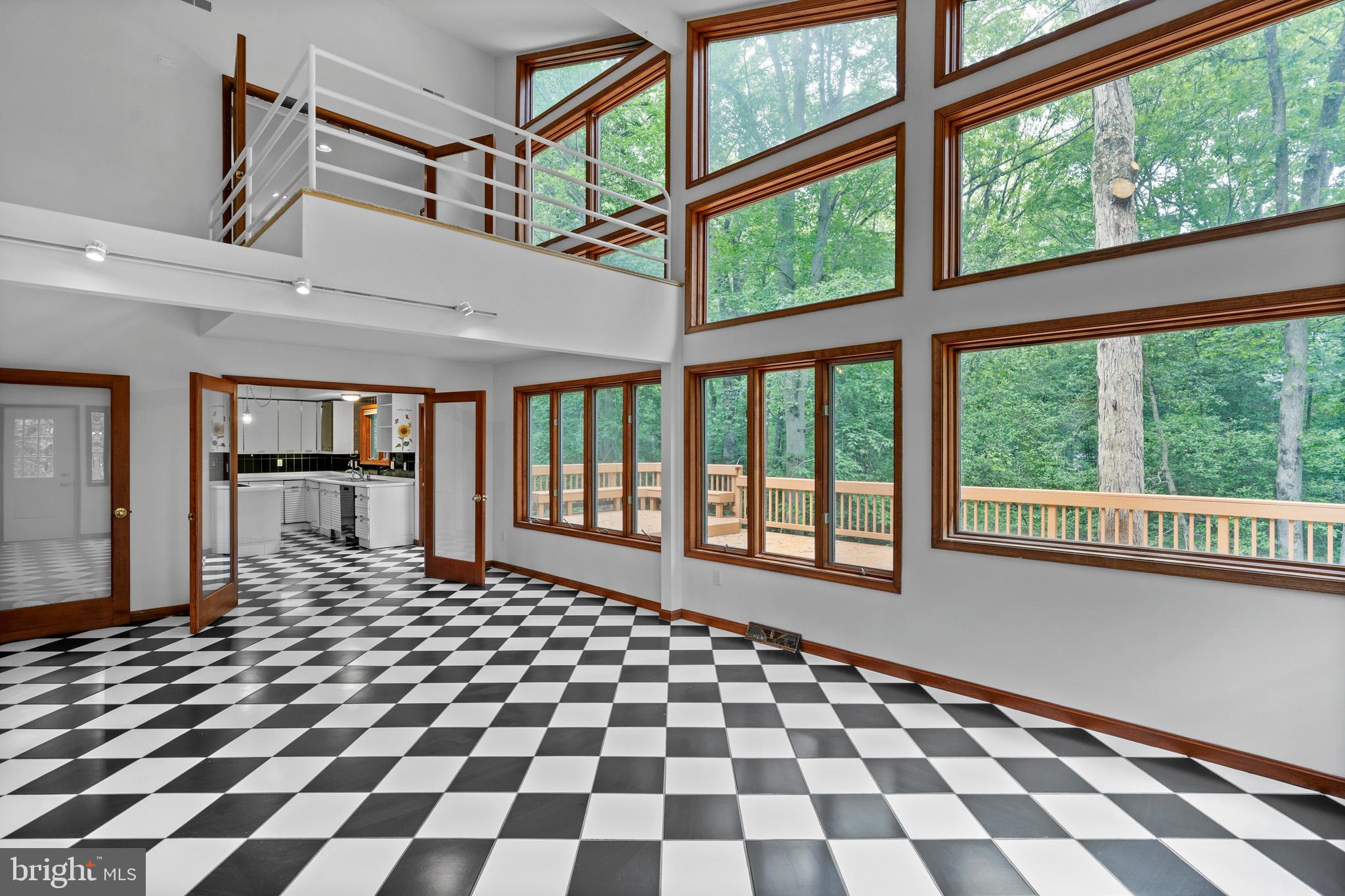 La Plata, Maryland, 20646, United States, 5 Bedrooms Bedrooms, ,4 BathroomsBathrooms,Residential,For Sale,1928558