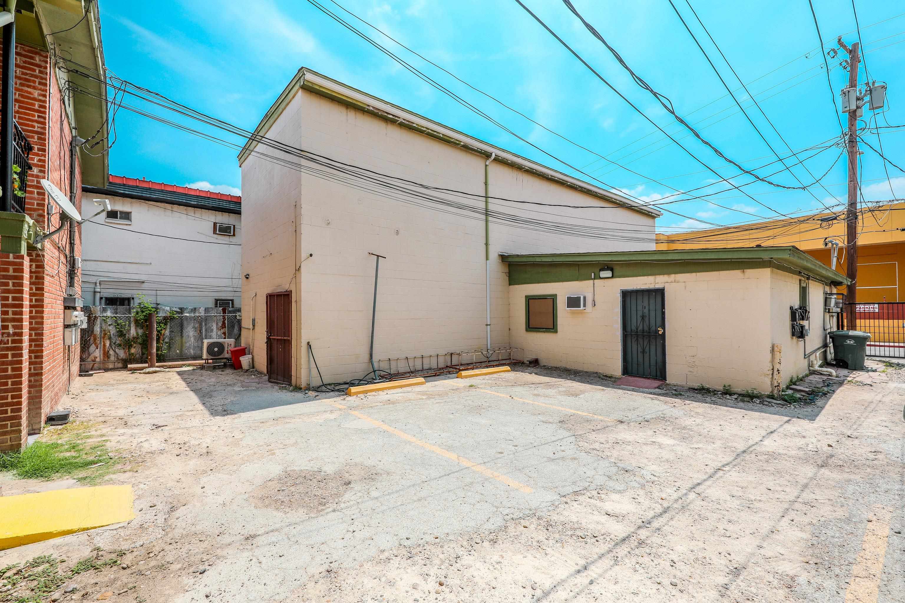 Laredo, Texas, 78040, United States, ,Residential,For Sale,1933495