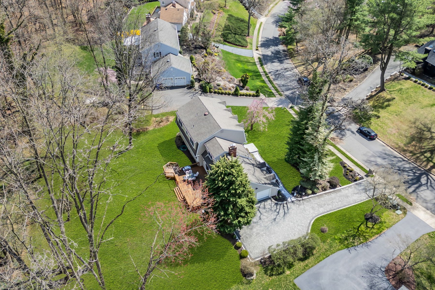  Spacious Middletown Colonial with Updates - 物件實景