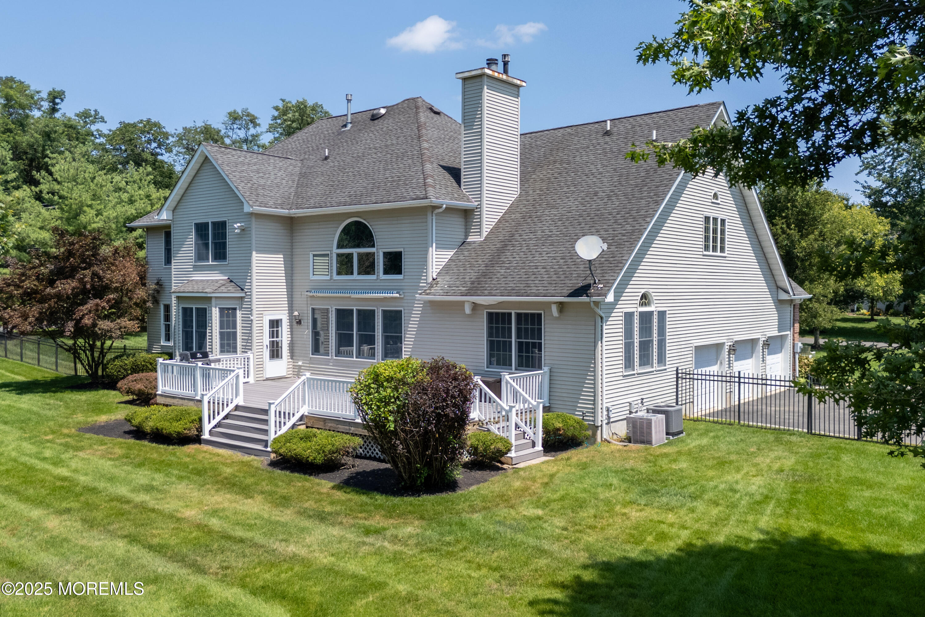 Red Bank, New Jersey, 07701, United States, 4 Bedrooms Bedrooms, ,3 BathroomsBathrooms,Residential,For Sale,1904346
