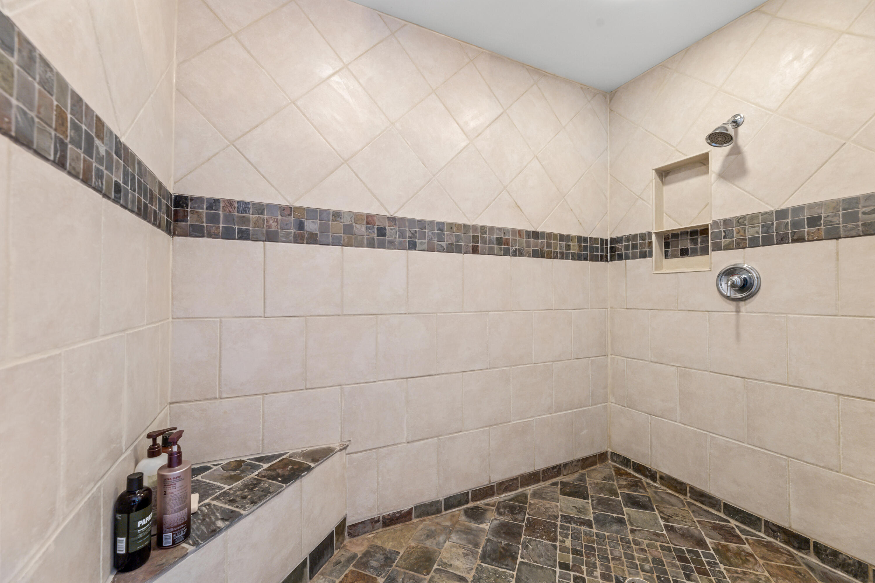 Homer, Minnesota, 55987, United States, 5 Bedrooms Bedrooms, ,3 BathroomsBathrooms,Residential,For Sale,1914657