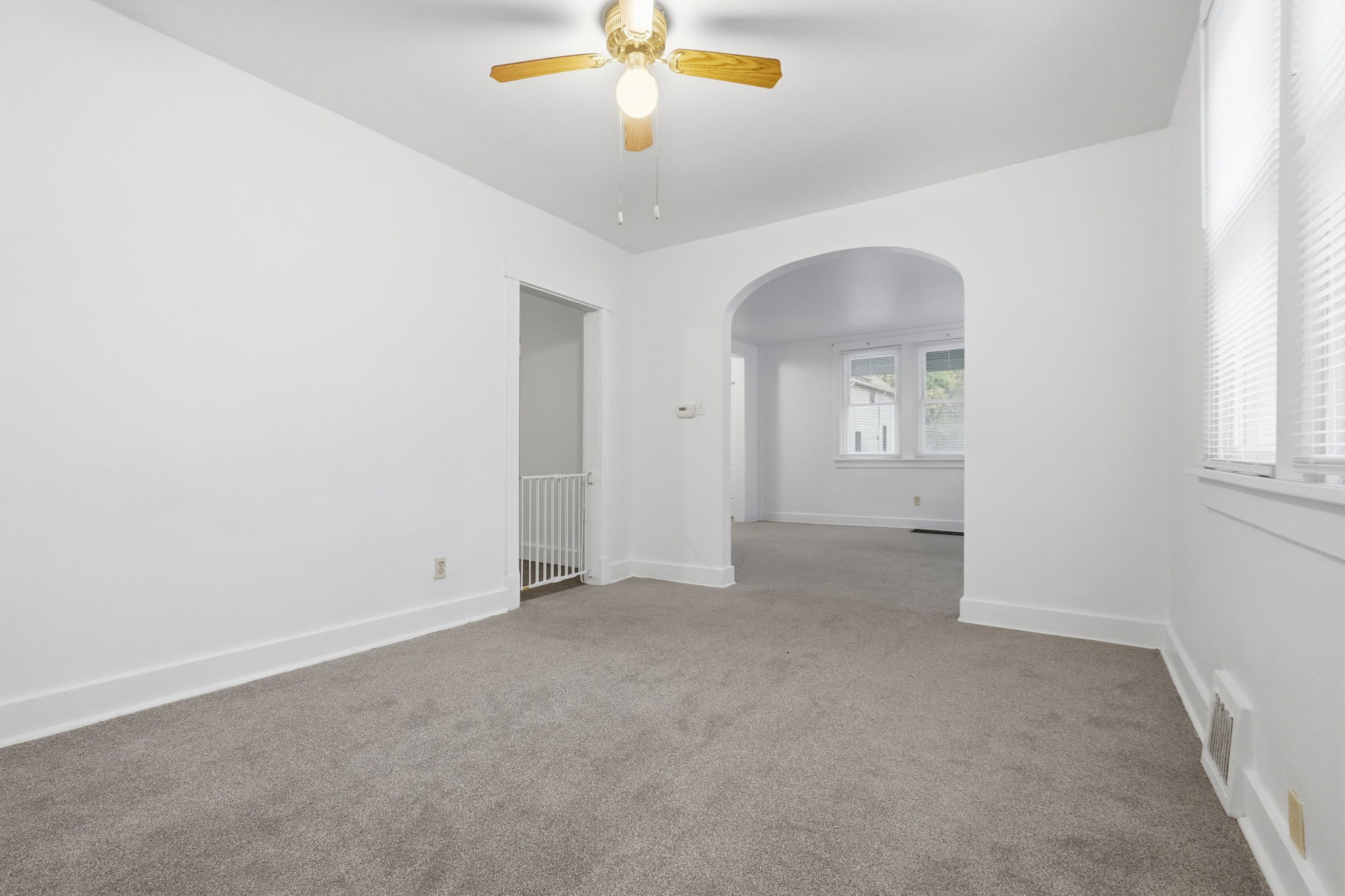  1264 Grove Road, Pittsburgh, PA 15234 - 物件實景