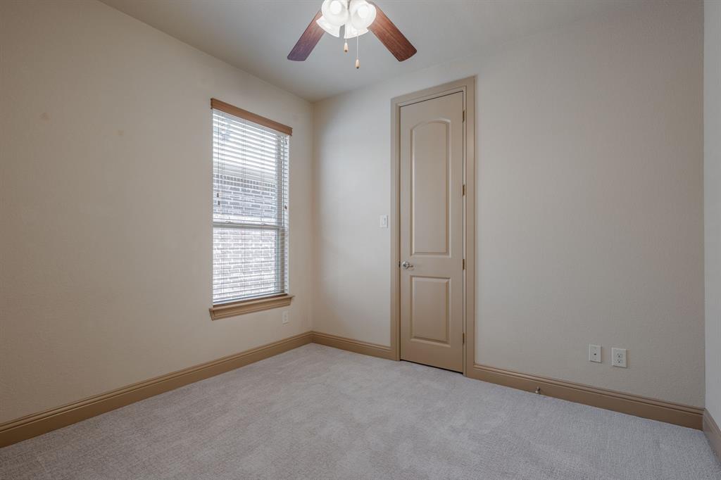 Roanoke, Texas, 76262, United States, 4 Bedrooms Bedrooms, ,3 BathroomsBathrooms,Residential,For Sale,2005559