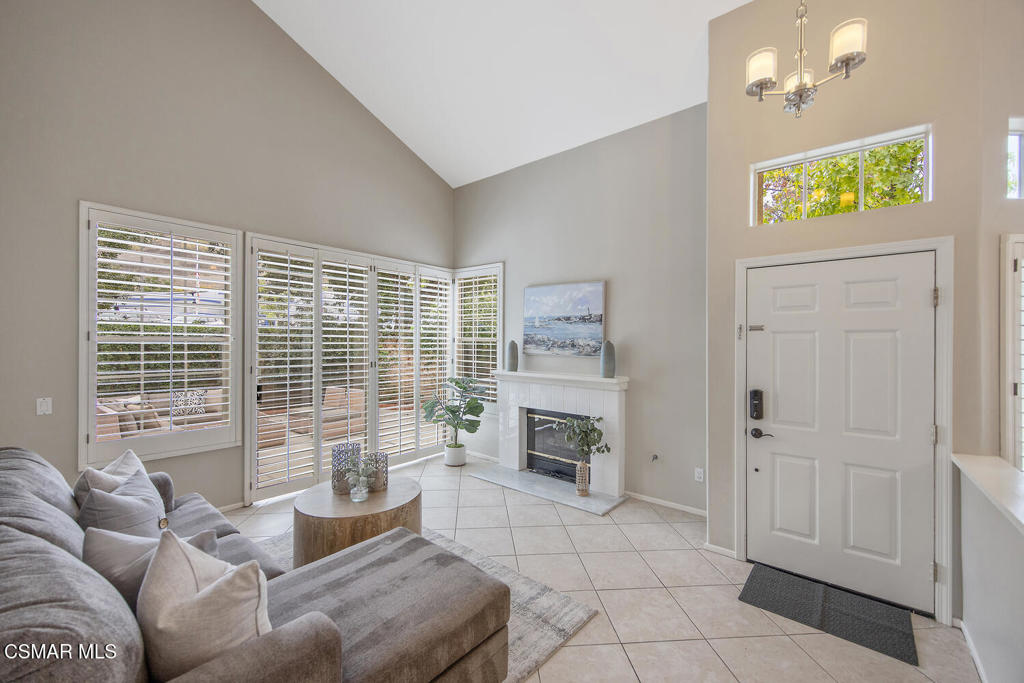 Oak Park, California, 91377, United States, 3 Bedrooms Bedrooms, ,3 BathroomsBathrooms,Residential,For Sale,1991035