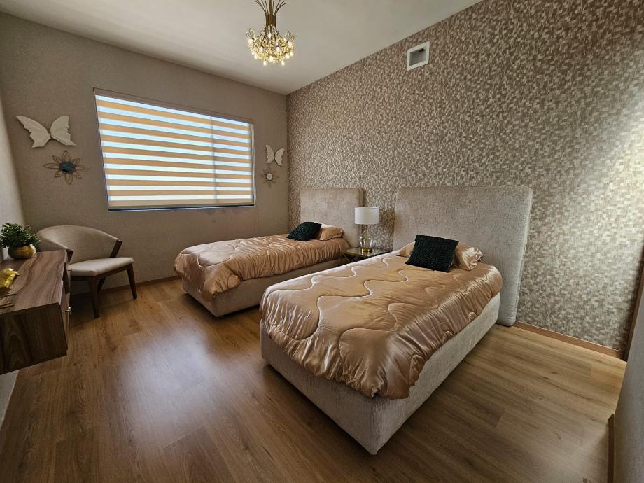 Colina de Santiago, Torreón, Coahuila de Zaragoza, 27023, Mexico, 3 Bedrooms Bedrooms, ,3 BathroomsBathrooms,Residential,For Sale,Colina de Santiago,1234734