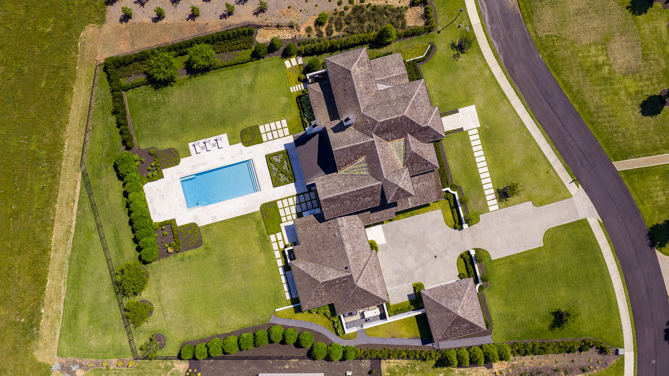  A Sophisticated Masterpiece of Modern Luxury - 物件實景