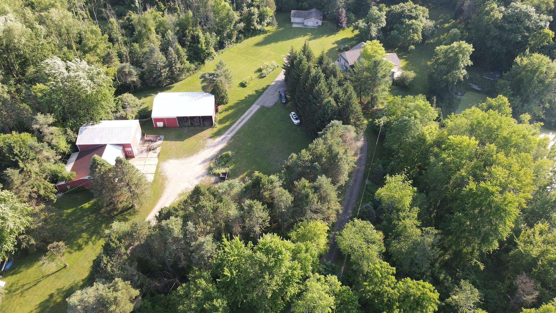 Portland, Michigan, 48875, United States, 5 Bedrooms Bedrooms, ,4 BathroomsBathrooms,Residential,For Sale,1928333