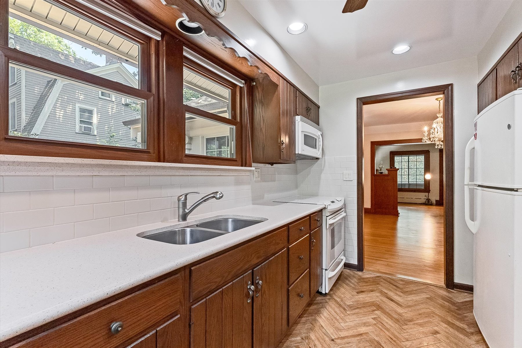  Authentic Craftsman-Style Property Offers Timeless Character - 物件實景