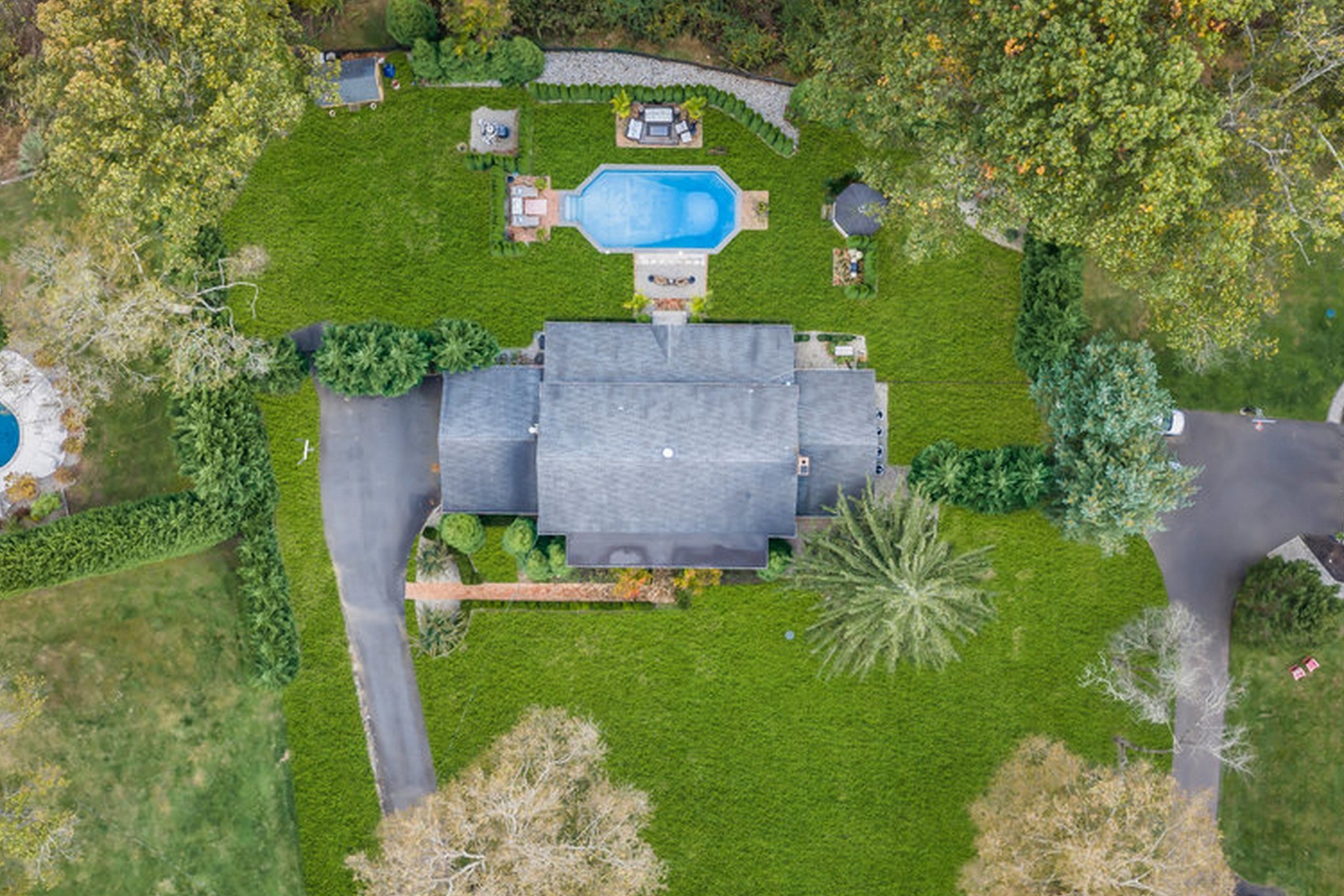  16 Mulberry Lane - 物件實景