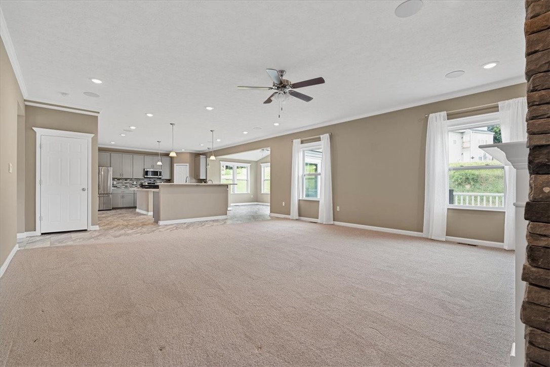Franklin Park, Pennsylvania, 15143, United States, 4 Bedrooms Bedrooms, ,4 BathroomsBathrooms,Residential,For Sale,1882499