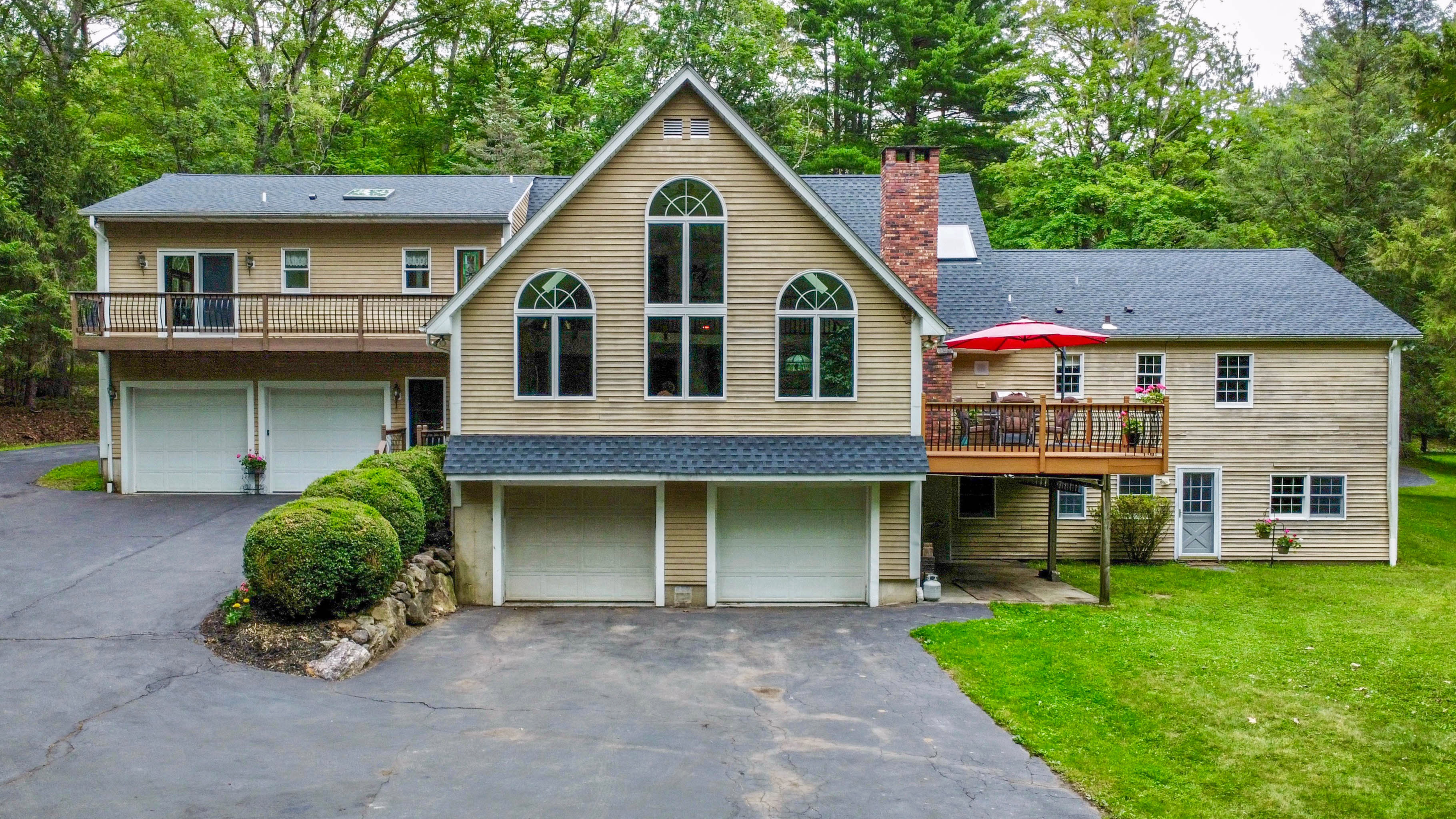 Ringwood, New Jersey, 07456, United States, 7 Bedrooms Bedrooms, ,4 BathroomsBathrooms,Residential,For Sale,1943457