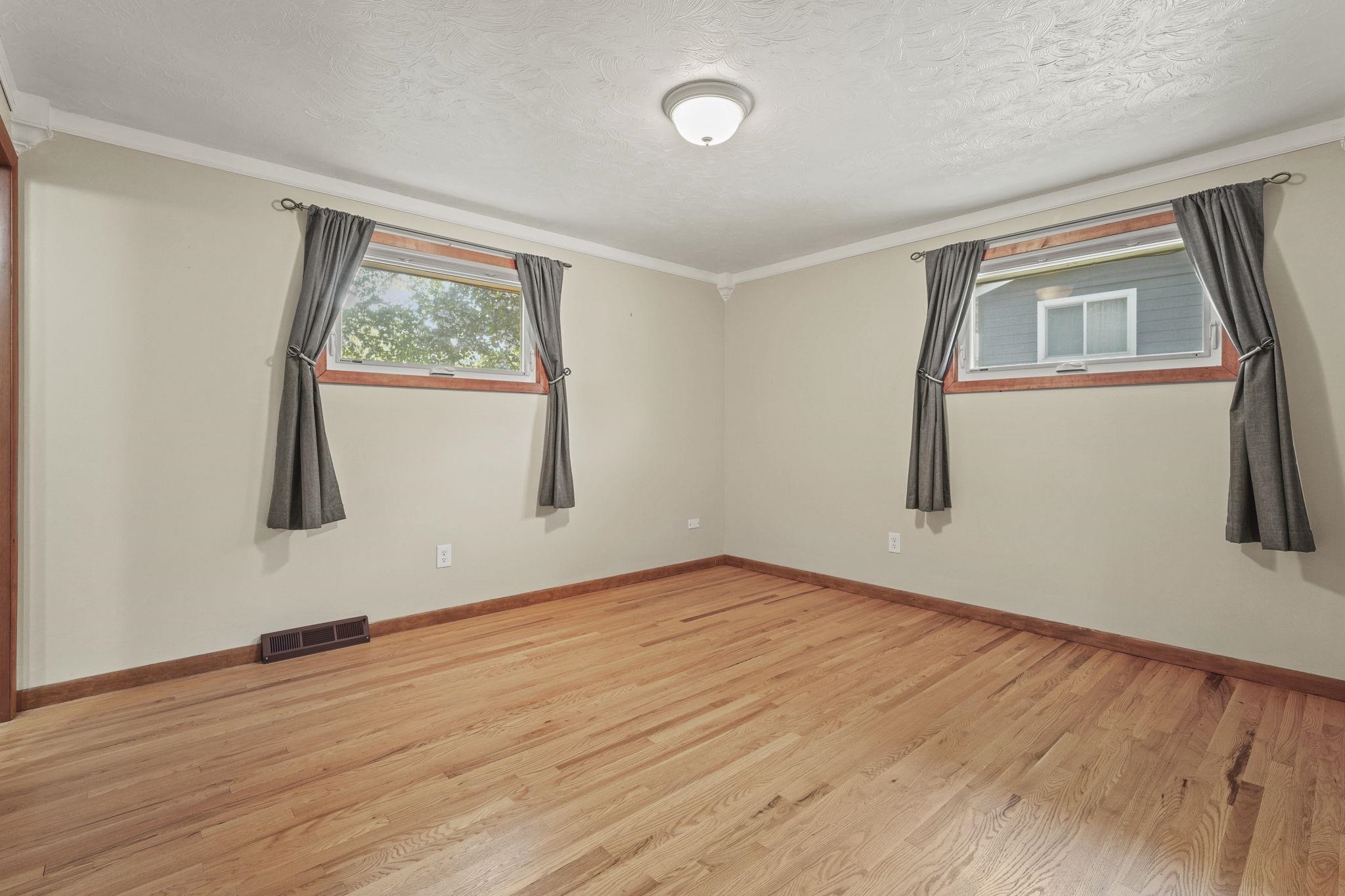 Spokane, Washington, 99208, United States, 4 Bedrooms Bedrooms, ,3 BathroomsBathrooms,Residential,For Sale,1938722