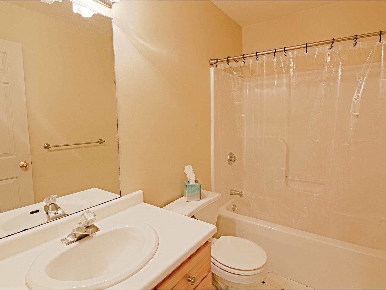Williston, Vermont, 05495, United States, 2 Bedrooms Bedrooms, ,3 BathroomsBathrooms,Residential,For Sale,1896161