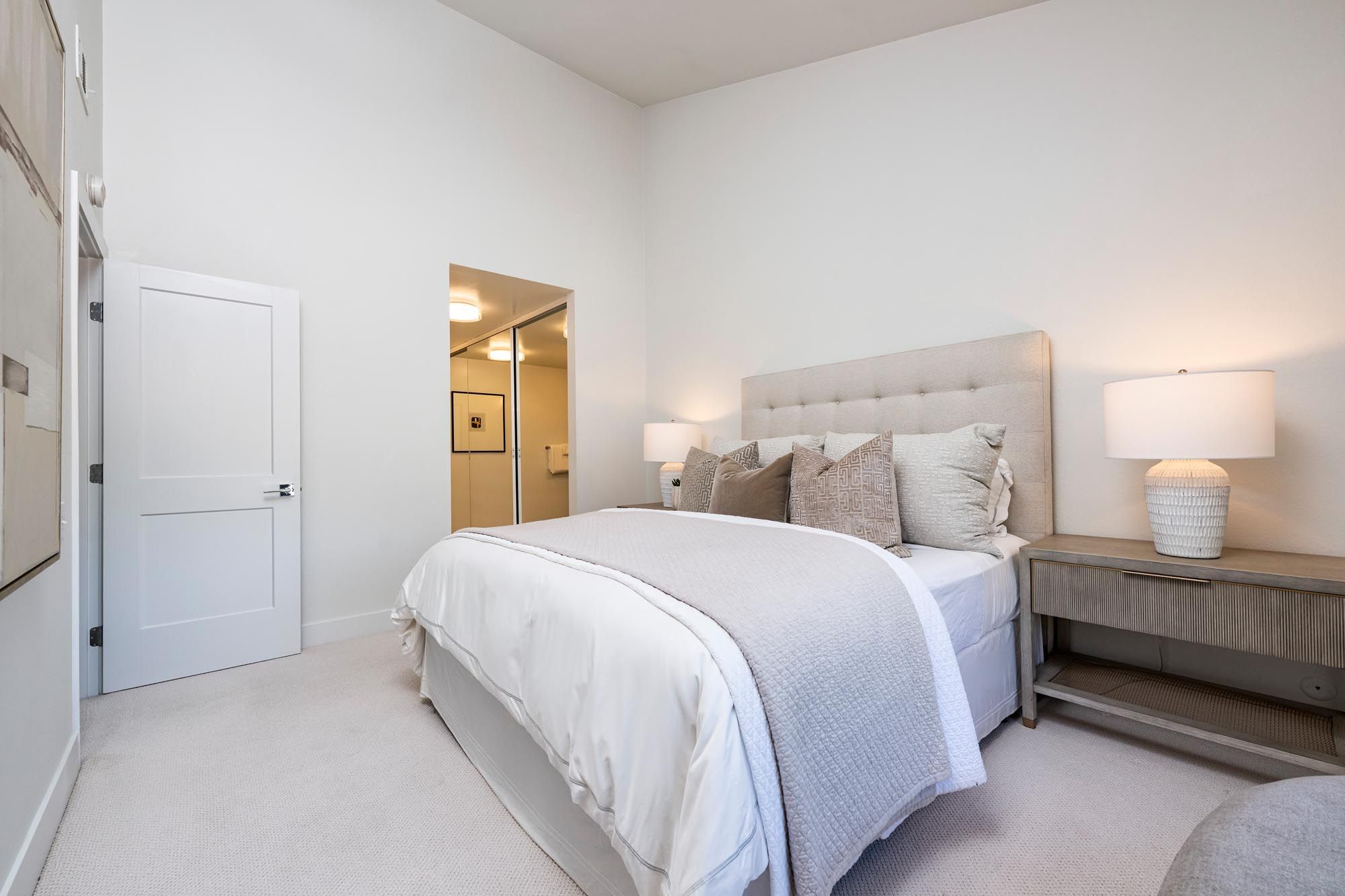  Top Floor Brittan Heights Condo - 物件實景