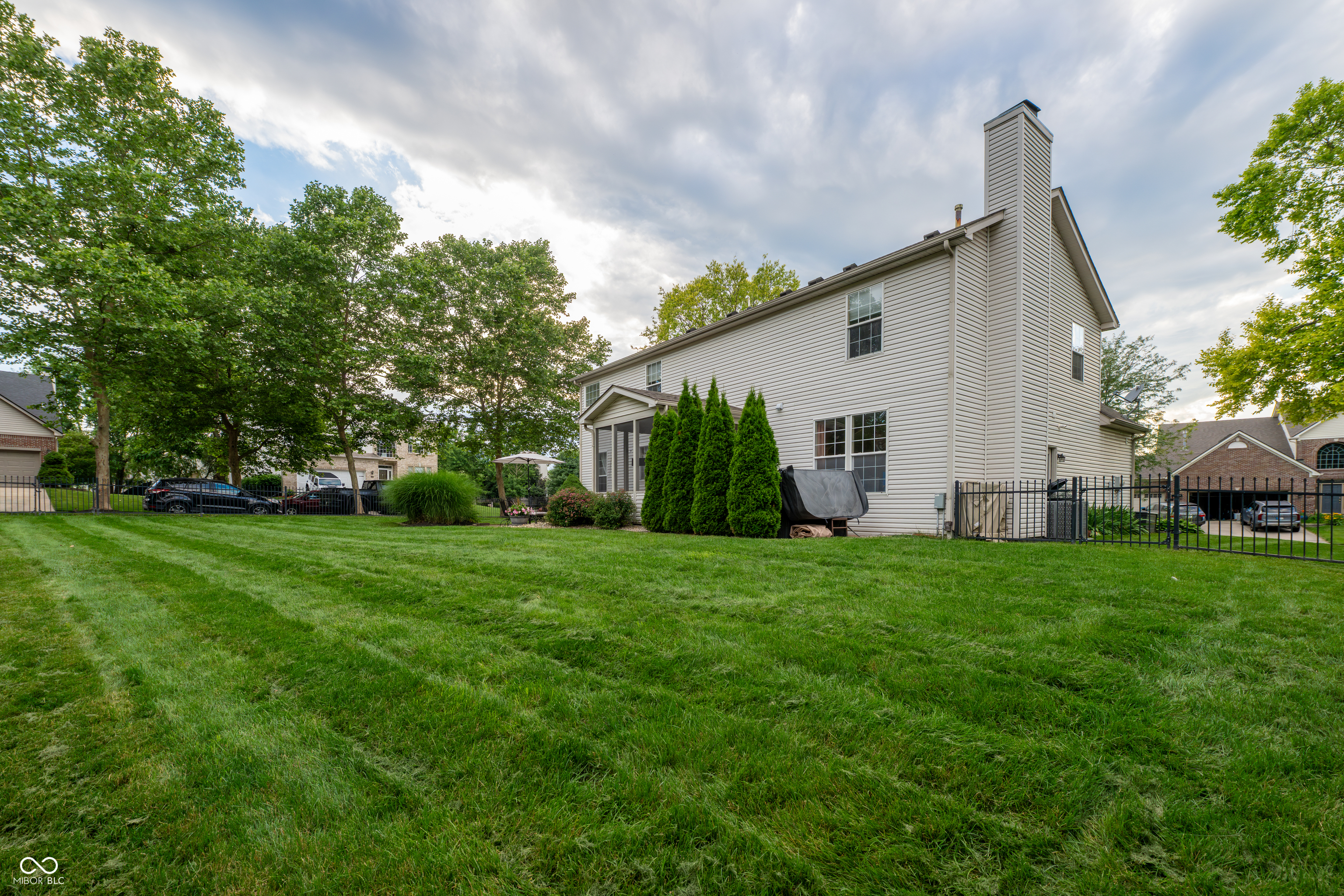 Carmel, Indiana, 46033, United States, 4 Bedrooms Bedrooms, ,4 BathroomsBathrooms,Residential,For Sale,1975371