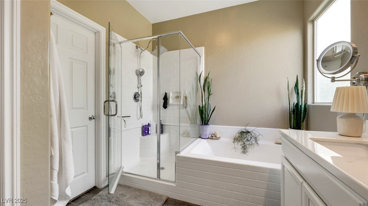 Henderson, Nevada, 89002, United States, 3 Bedrooms Bedrooms, ,3 BathroomsBathrooms,Residential,For Sale,1986221