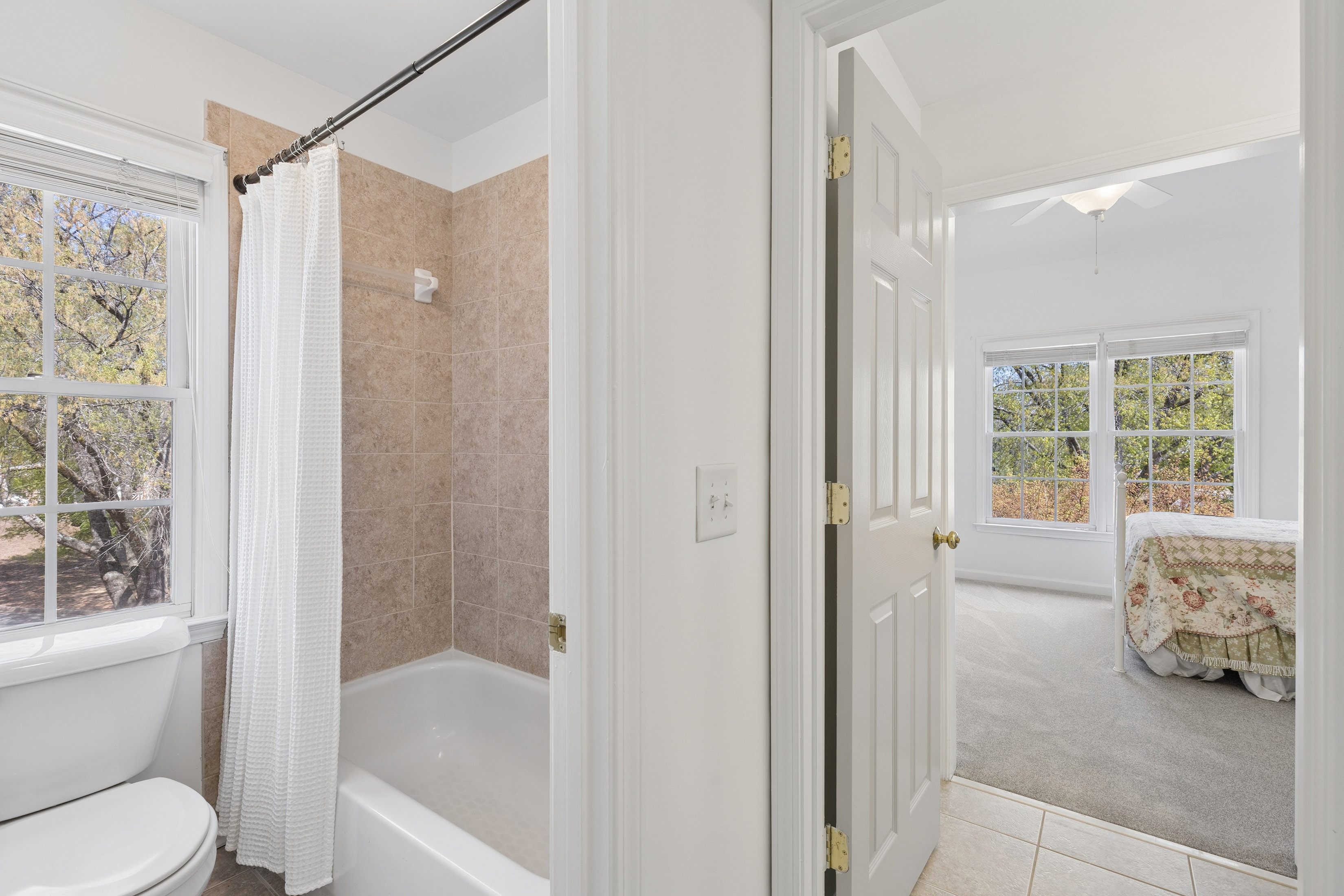  Exquisitely Renovated Home in Riverwood Community - 物件實景