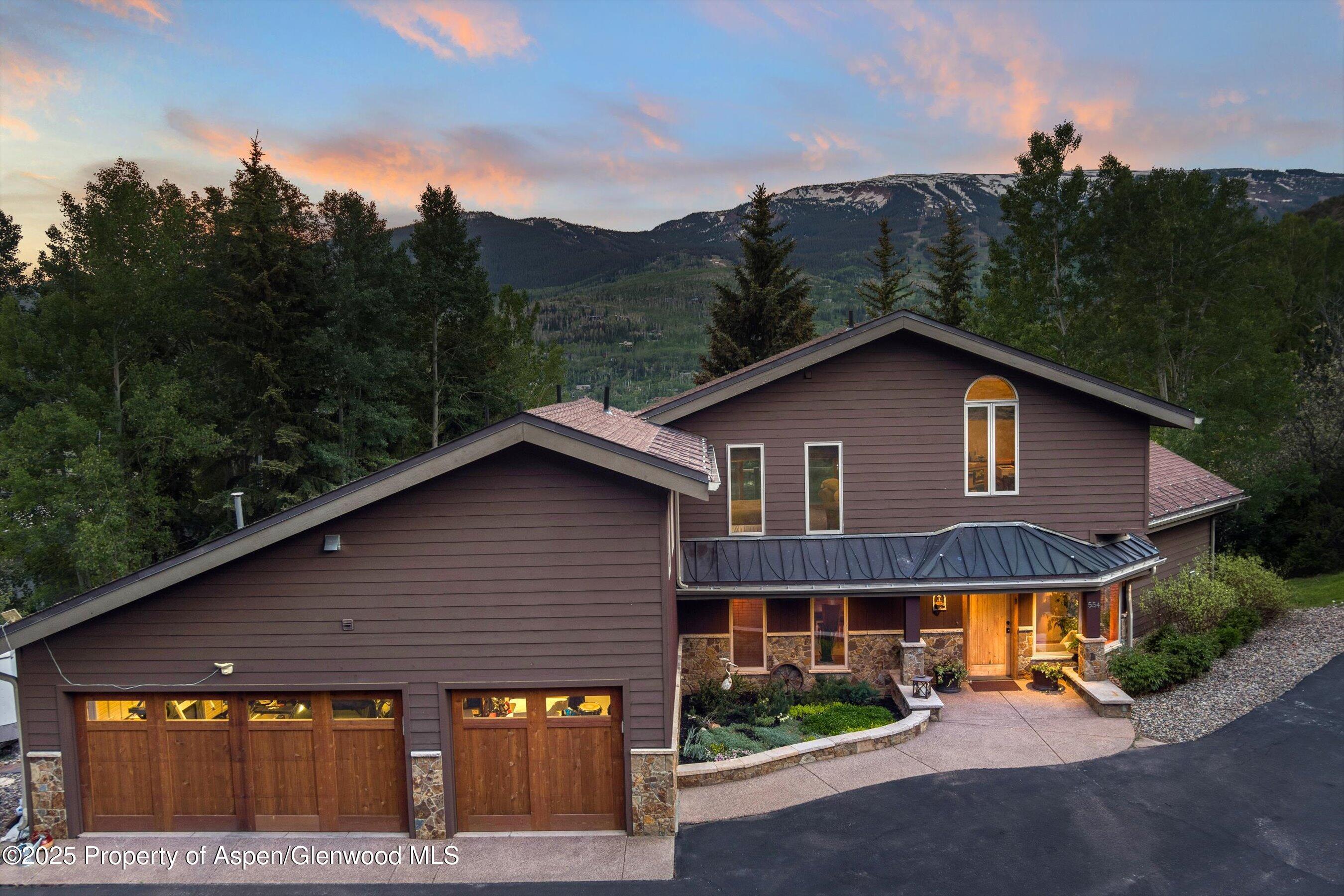 Snowmass Village, Colorado, 81615, United States, 3 Bedrooms Bedrooms, ,3 BathroomsBathrooms,Residential,For Sale,1874657