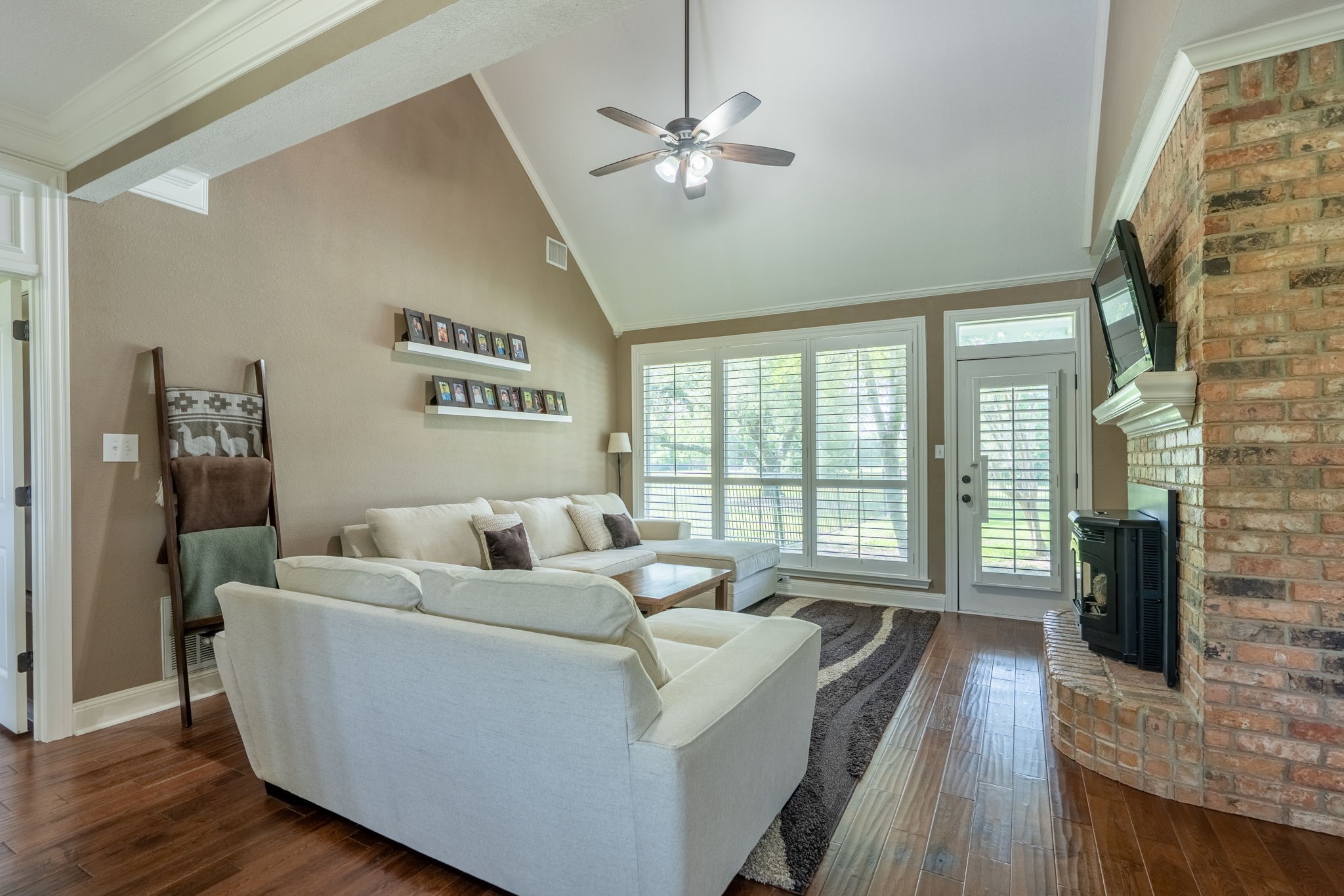 Heath, Texas, 75032, United States, 4 Bedrooms Bedrooms, ,3 BathroomsBathrooms,Residential,For Sale,1817518