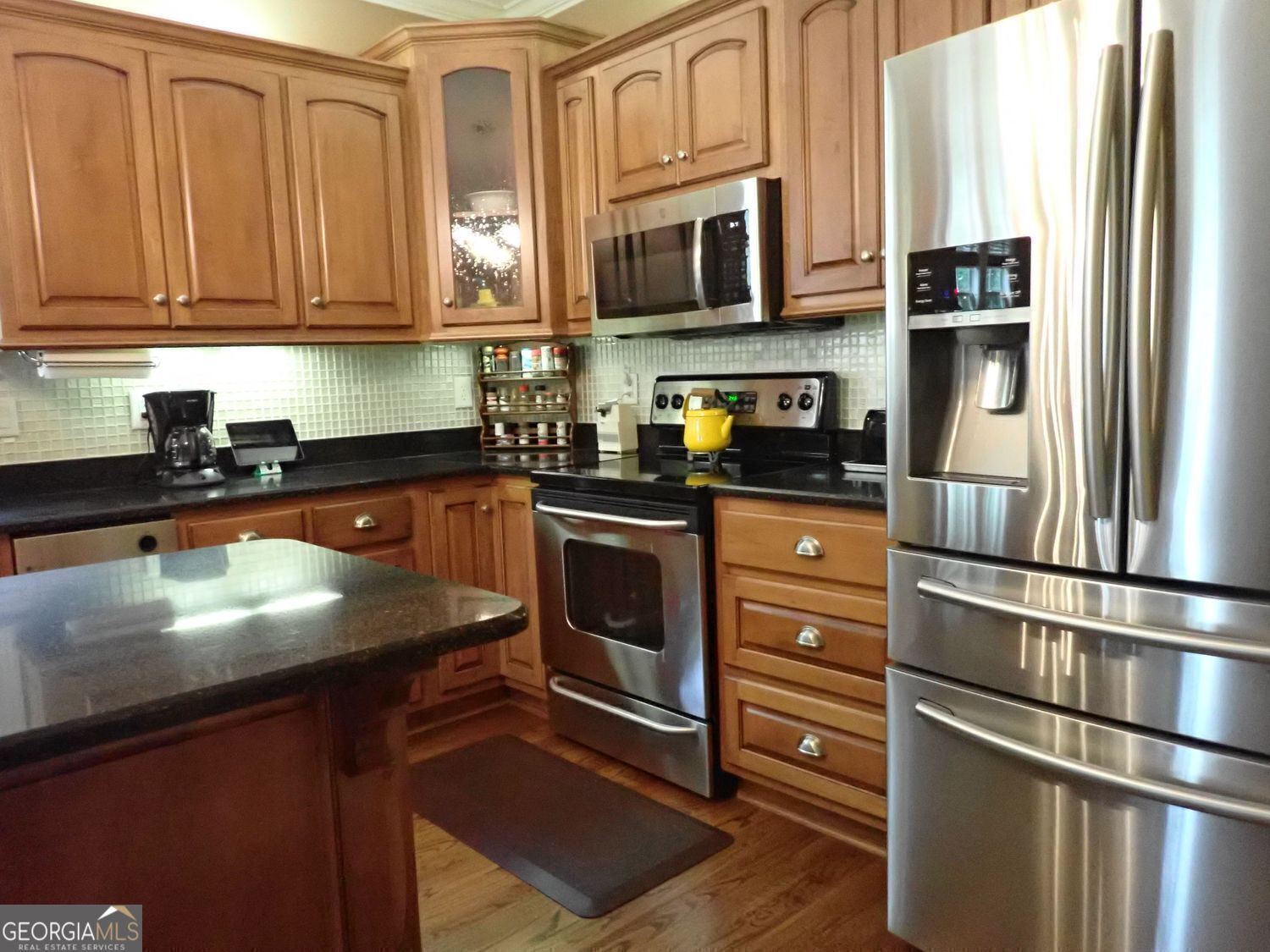 Barnesville, Georgia, 30204, United States, 2 Bedrooms Bedrooms, ,3 BathroomsBathrooms,Residential,For Sale,1910372