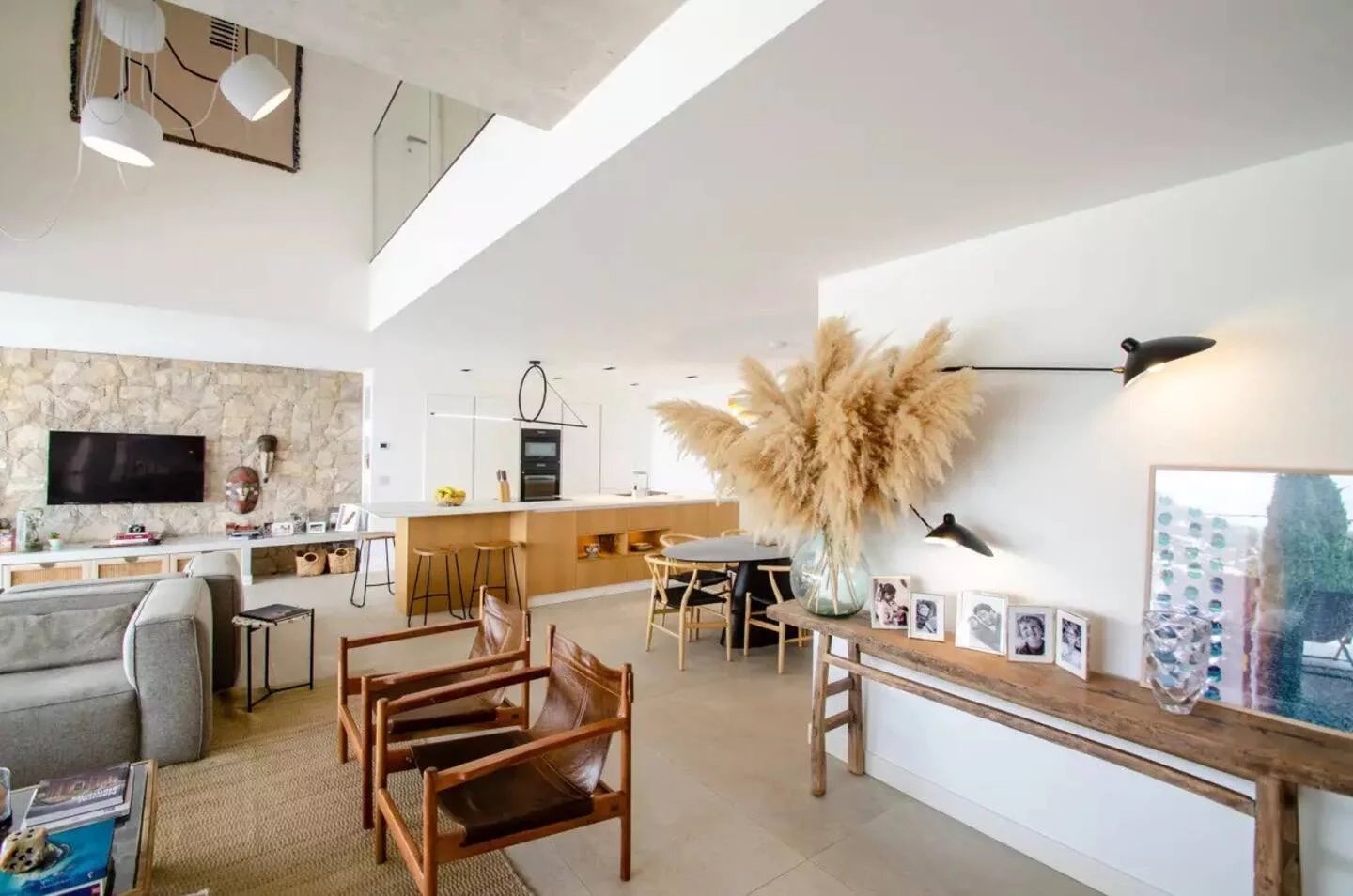Saint-Paul-de-Vence, Provence-Alpes-Côte d’Azur, 06570, FR, 4 Bedrooms Bedrooms, ,Residential,For Sale,1754208